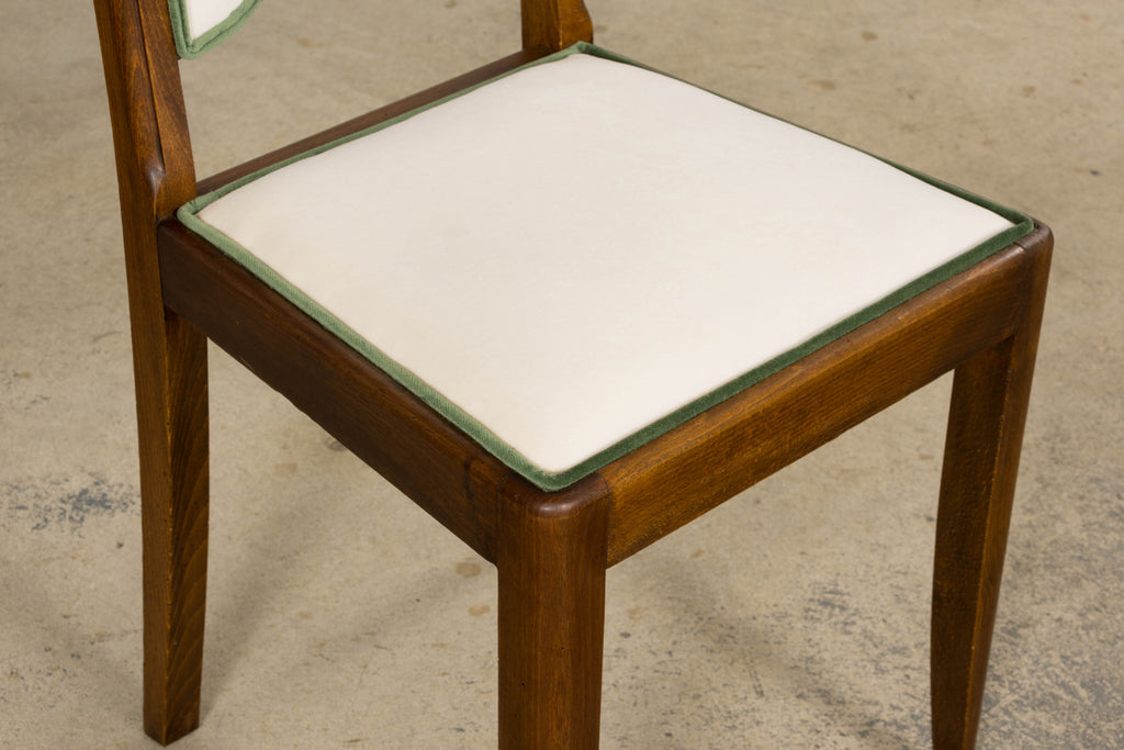 Set of Six 1930s French Art Deco Scalloped Backs Dining Chairs in Maple & Velvet