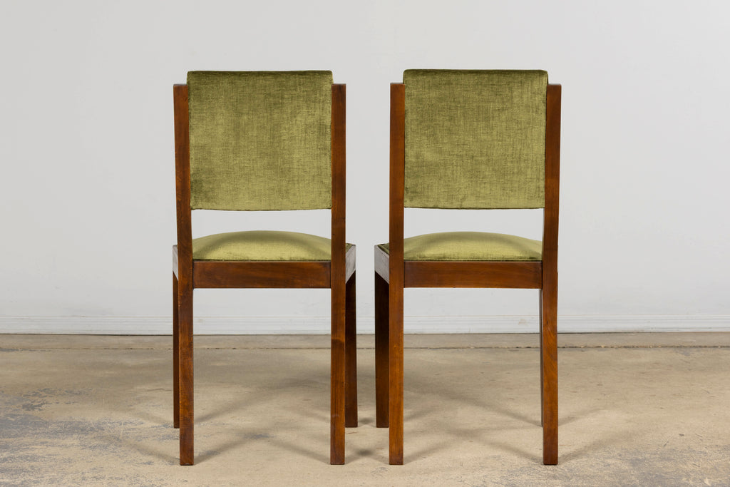 1930s French Art Deco Walnut Dining Chairs in Olive Green Velvet – Set of 10