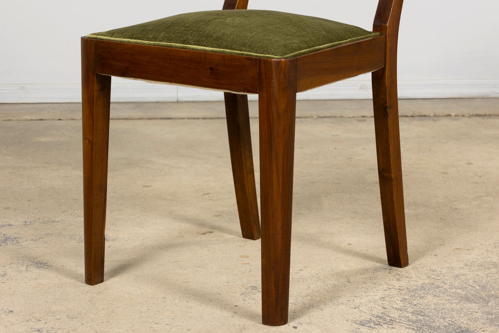 1930s French Art Deco Walnut Dining Chairs in Olive Green Velvet – Set of 10