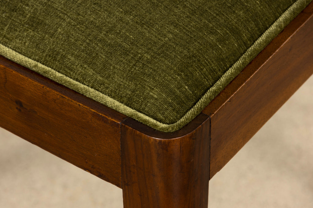 1930s French Art Deco Walnut Dining Chairs in Olive Green Velvet – Set of 10