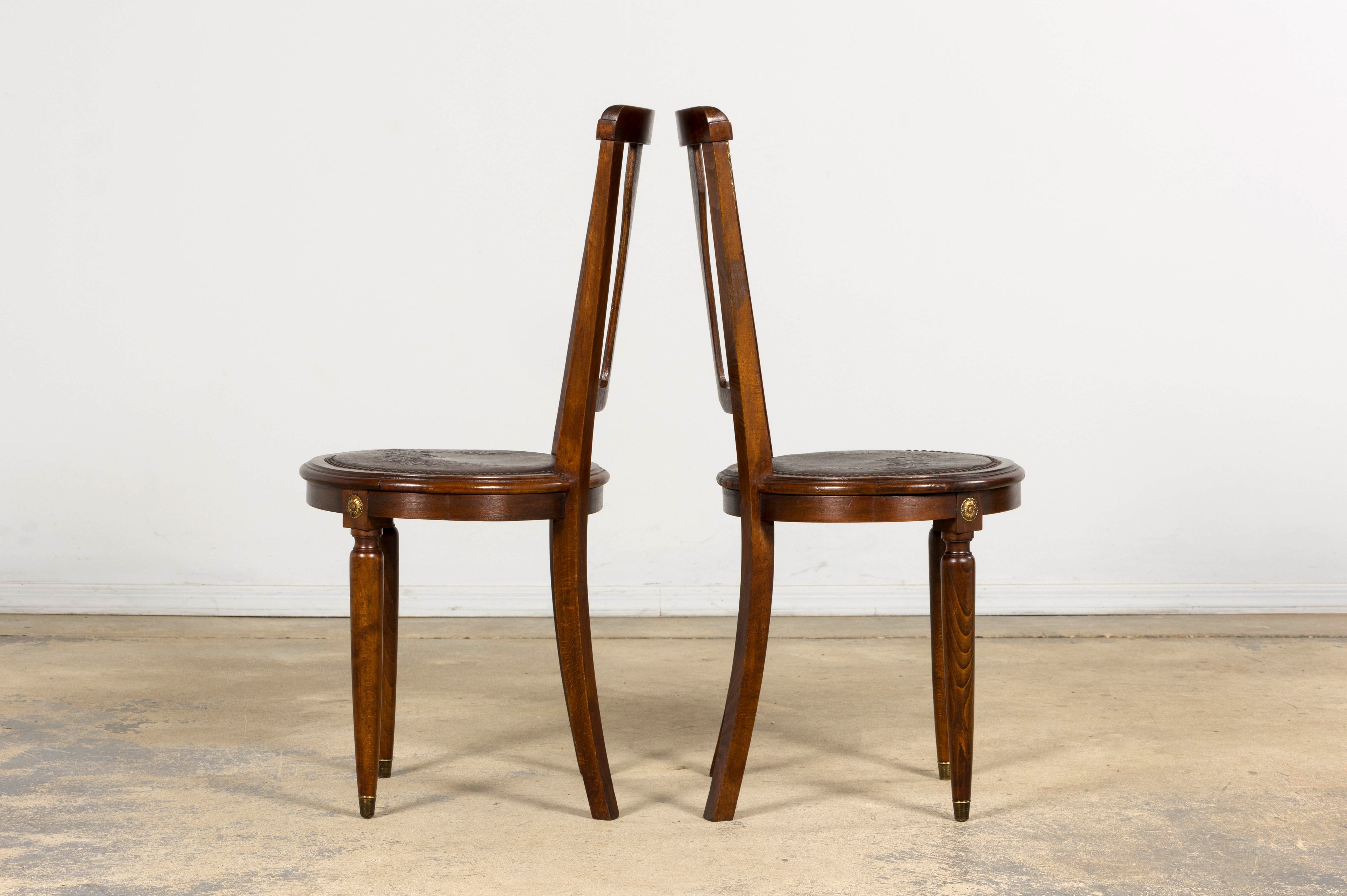 1930s French Art Deco Walnut Dining Chairs With Leather Seats, Set of 8