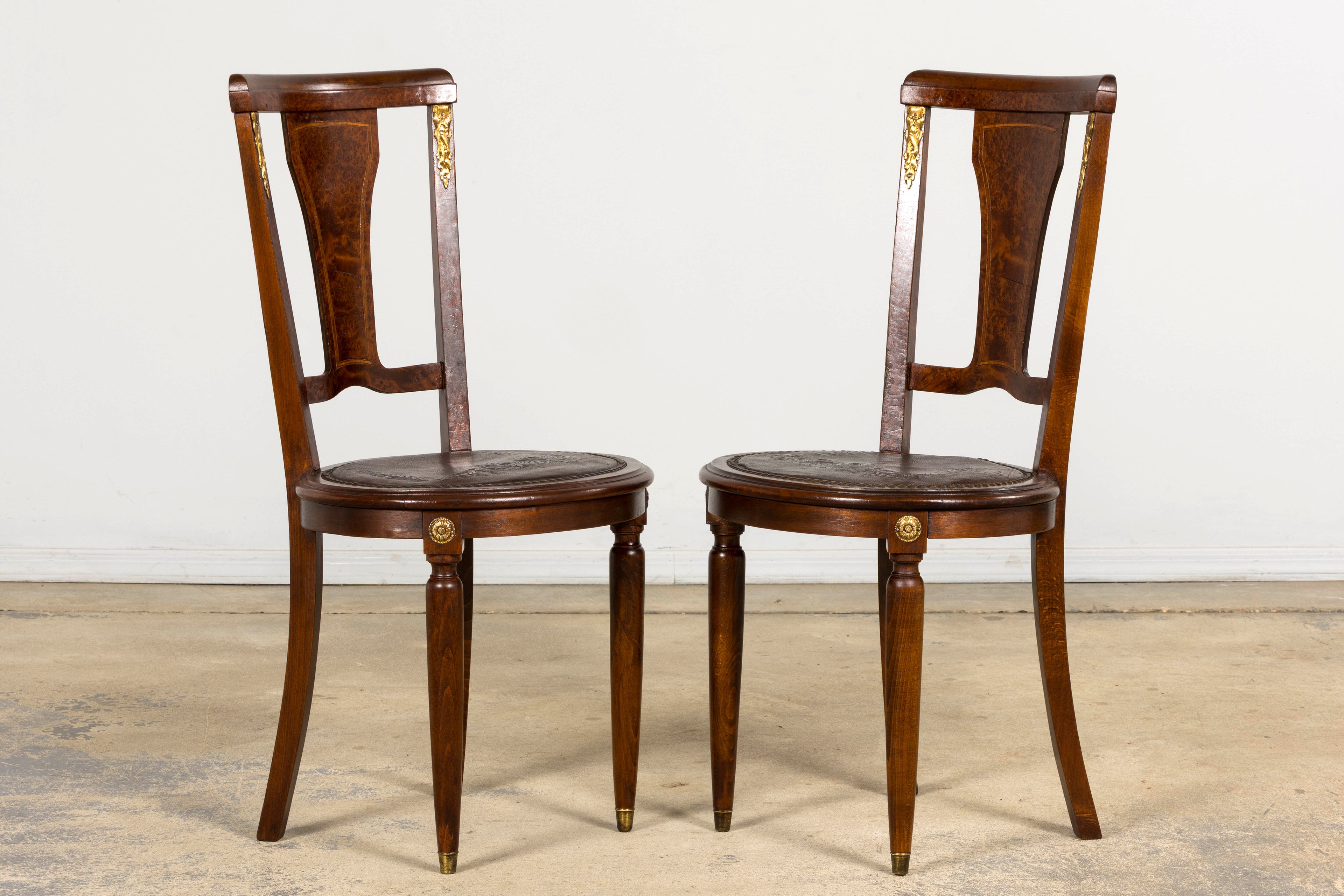 1930s French Art Deco Walnut Dining Chairs With Leather Seats, Set of 8