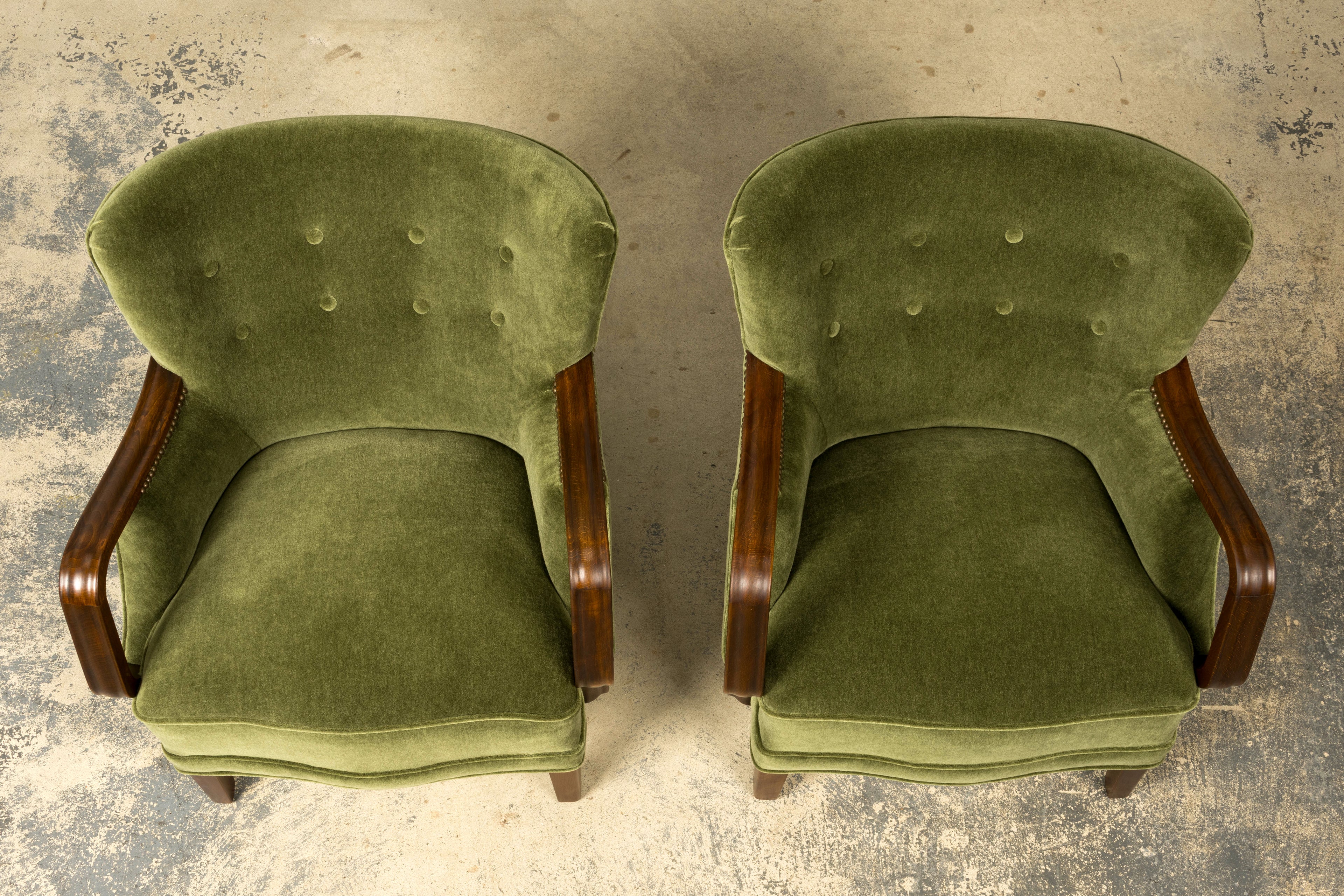 1940s Danish Art Deco Walnut Lounge Chairs by Alfred Christensen in Olive Green Mohair, Pair