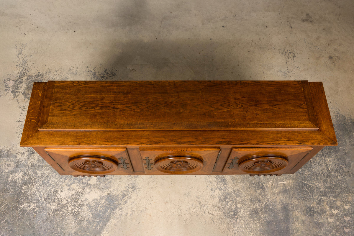 1940s French Art Deco Brutalist Oak Sideboard in the Style of Charles Dudouyt