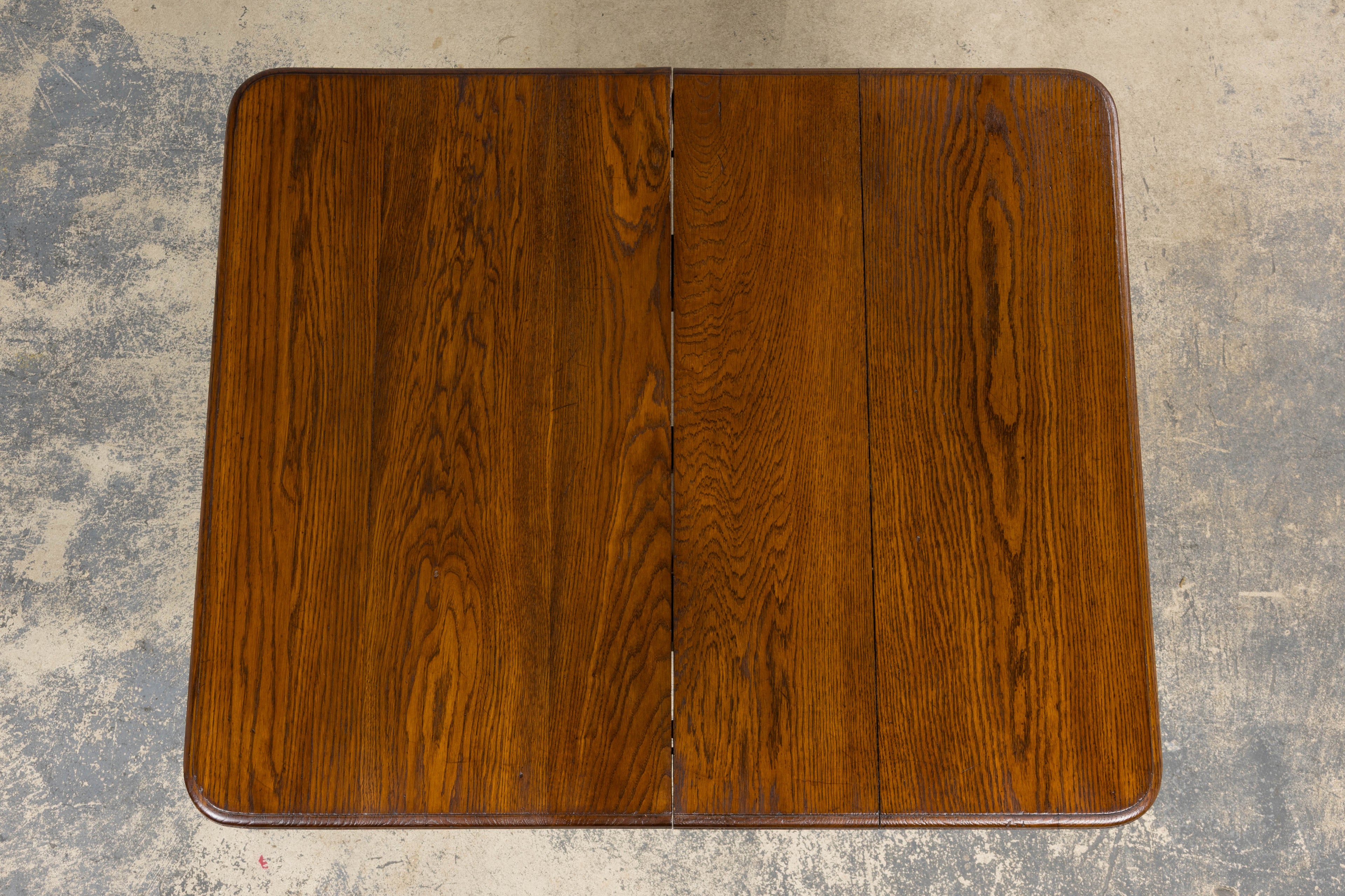 1930s French Parisian Art Deco Oak Extendable Dining Table