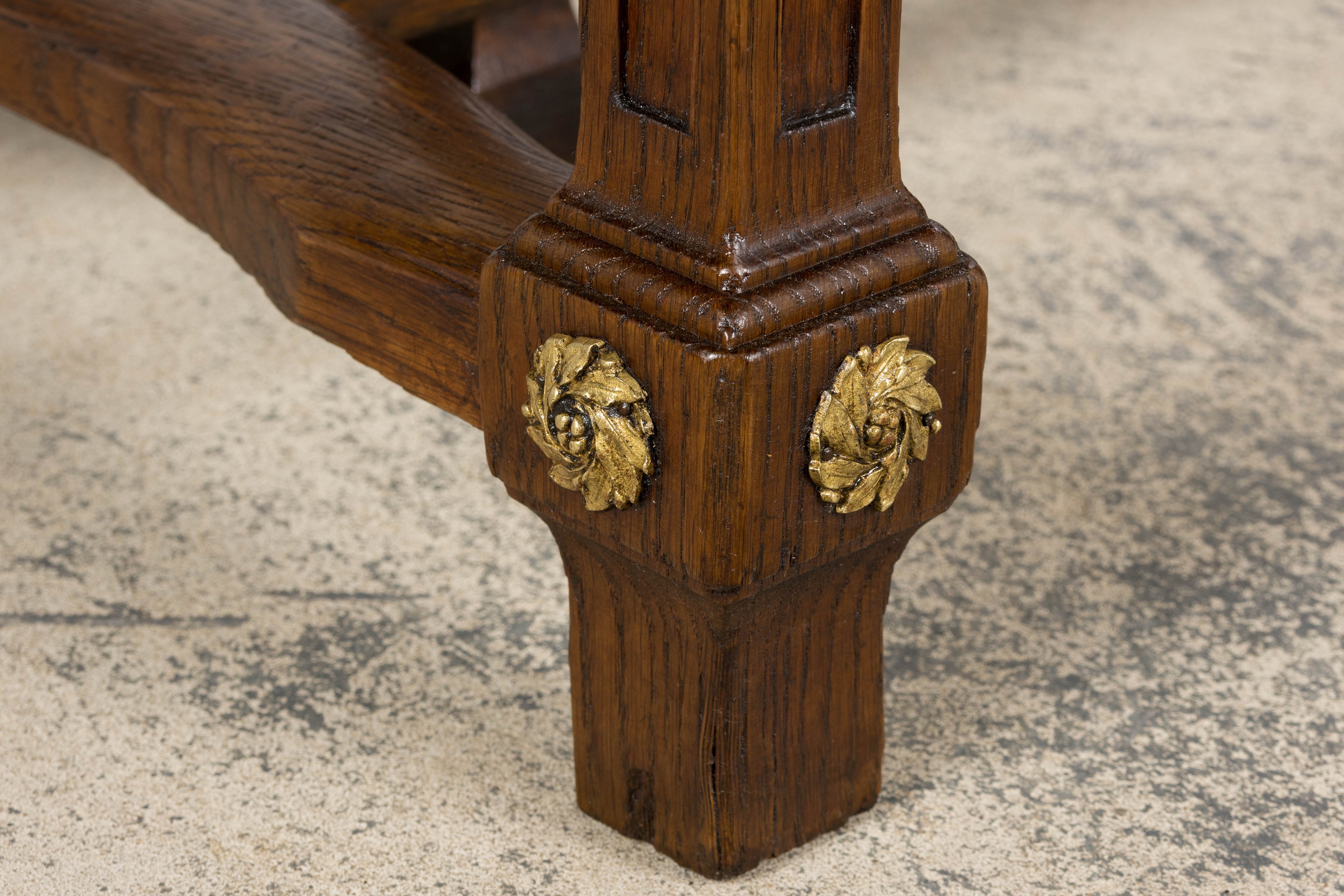 1930s French Parisian Art Deco Oak Extendable Dining Table