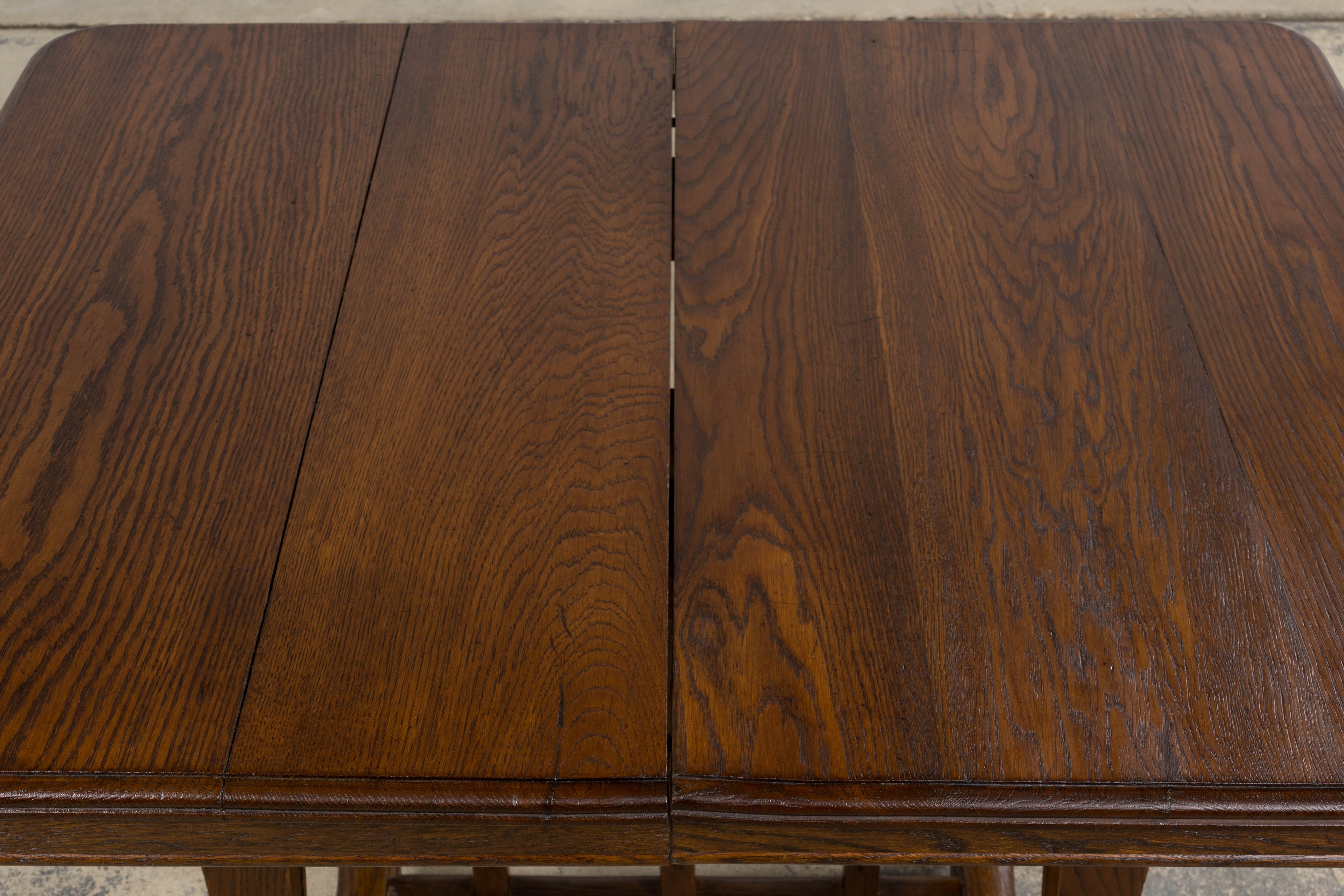 1930s French Parisian Art Deco Oak Extendable Dining Table