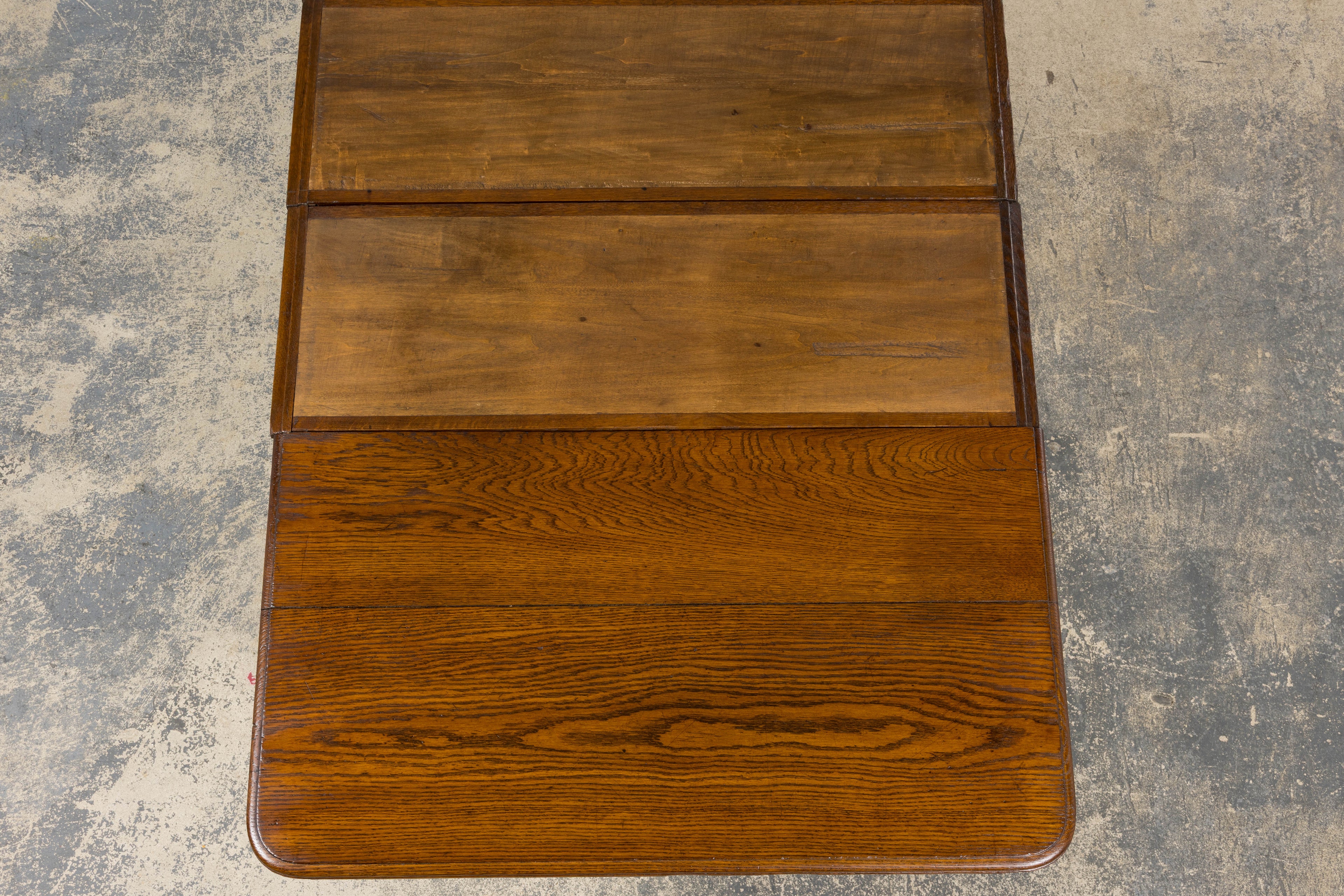 1930s French Parisian Art Deco Oak Extendable Dining Table