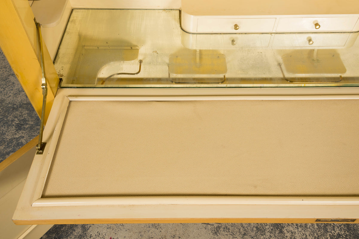 1930s French Art Deco Blond Lacquer Bar Cabinet
