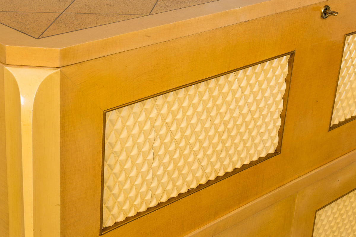 1930s French Art Deco Blond Lacquer Bar Cabinet