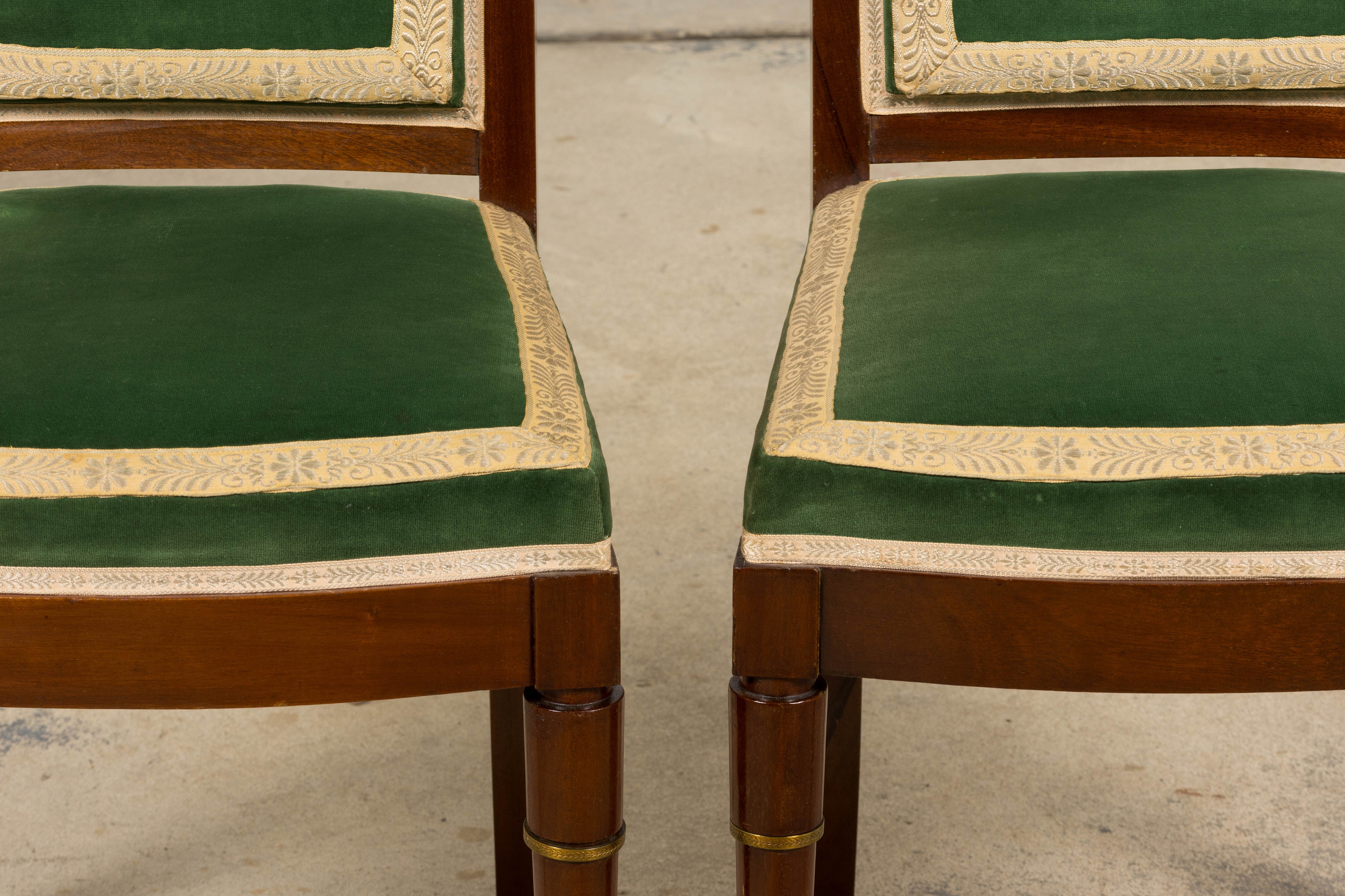 1930s French Art Deco Mahogany Dining Chairs in Olive Green Velvet - Set of 6