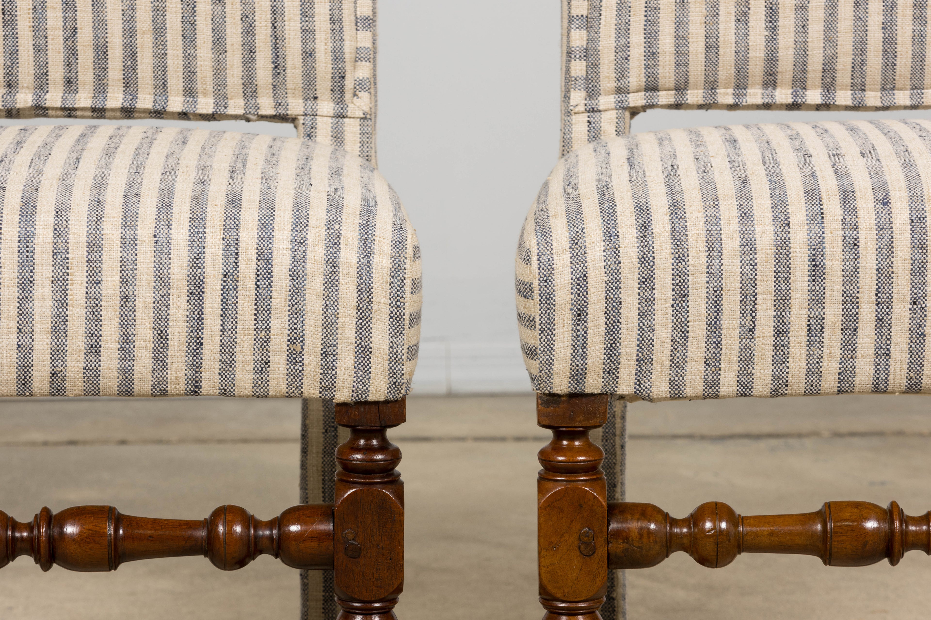 Set of Eight Antique French Louis XIII Walnut Dining Chairs, Late 18th Century
