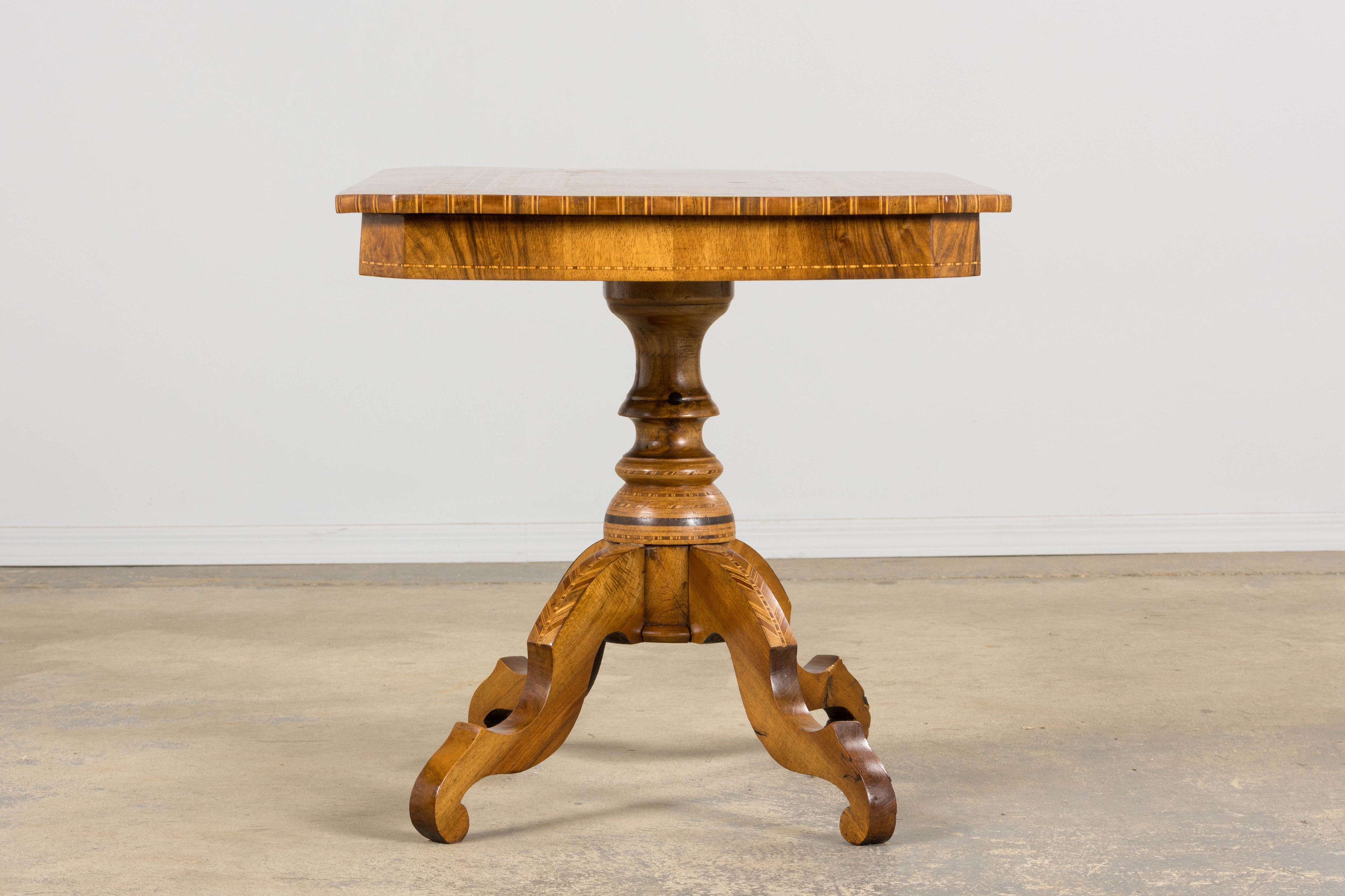 19th Century Italian Napoleon III Style Inlay Walnut Sorrento Pedestal Table