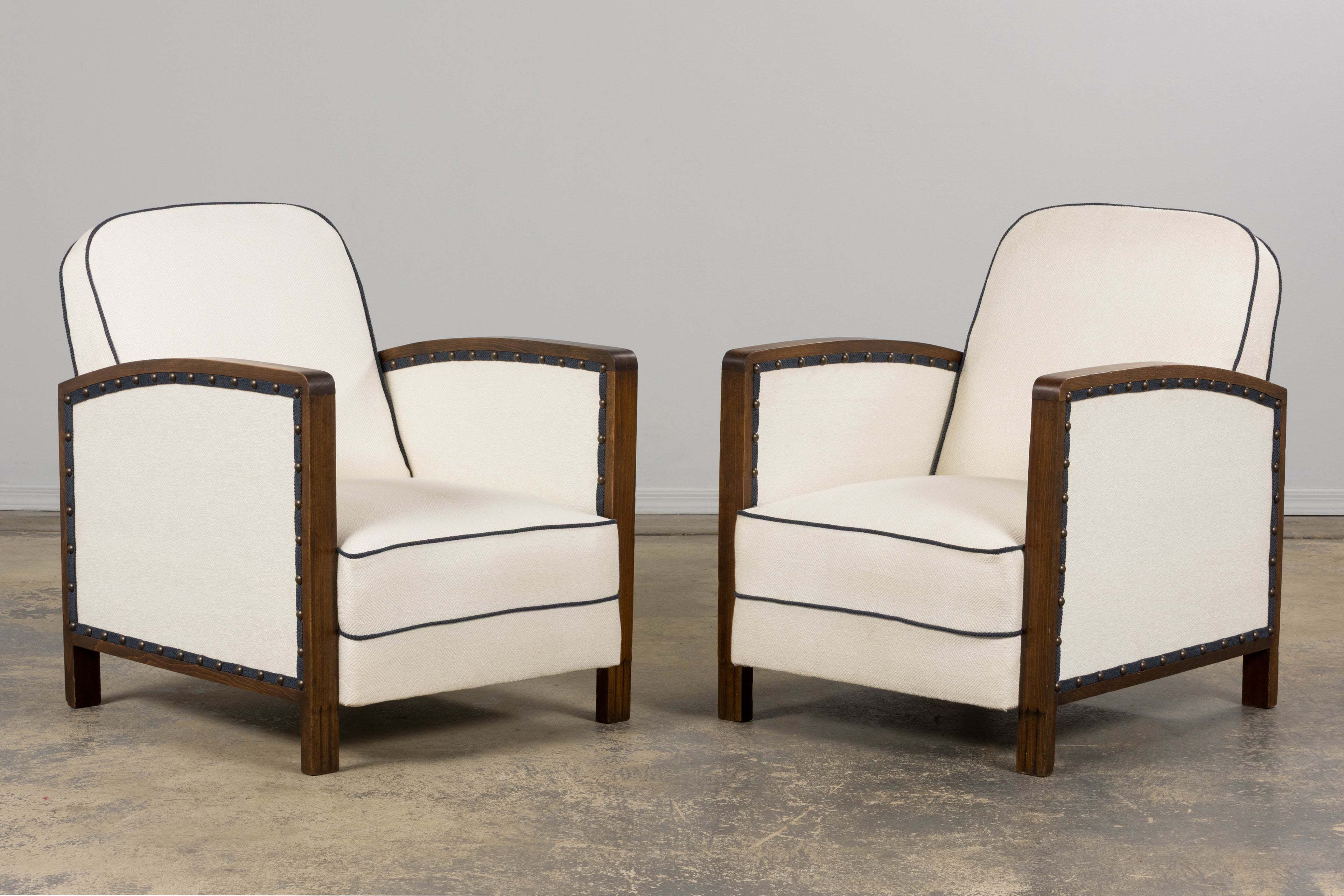 ON HOLD 1930s French Art Deco Maple Club Chairs in Cotton White- A Pair