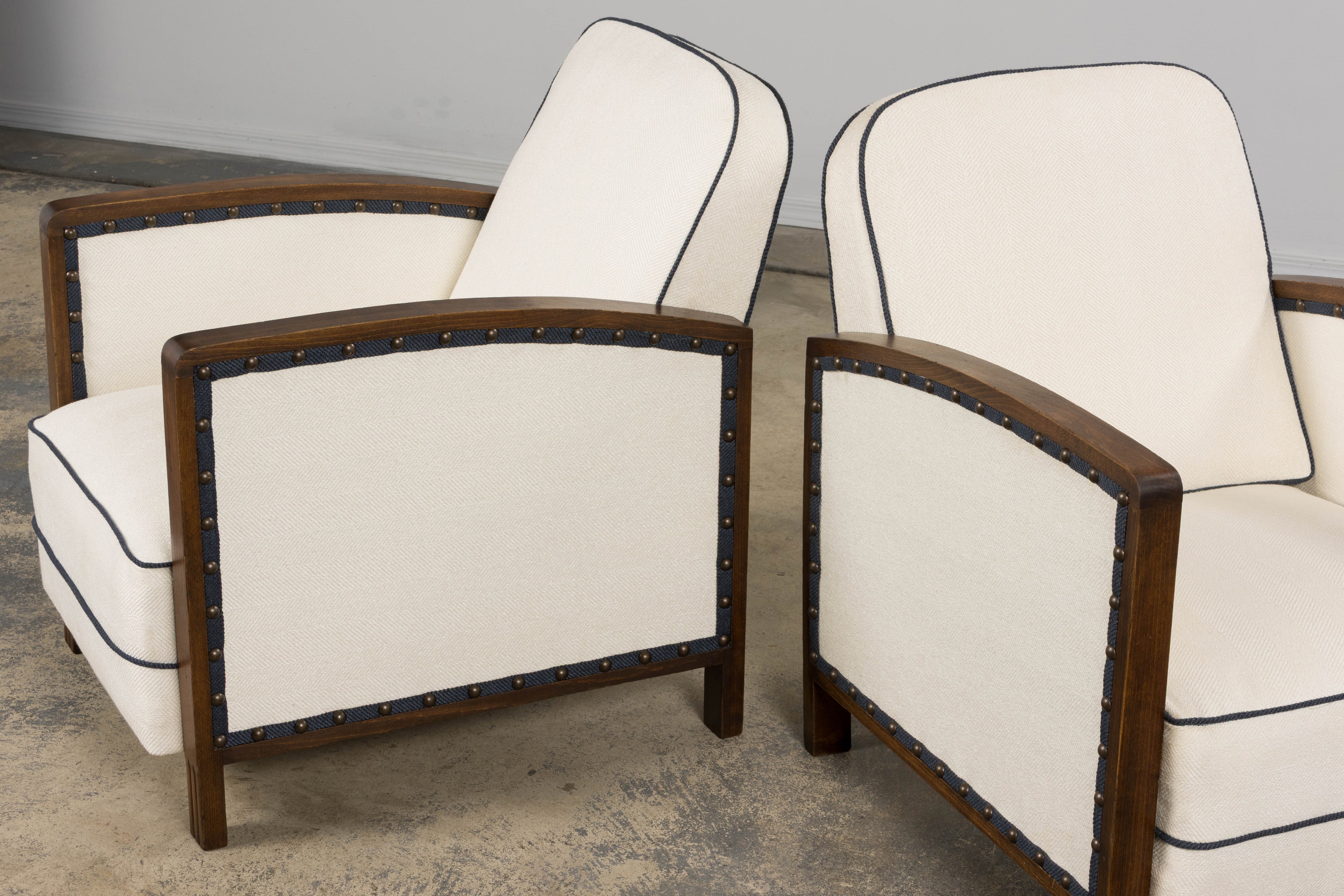 ON HOLD 1930s French Art Deco Maple Club Chairs in Cotton White- A Pair