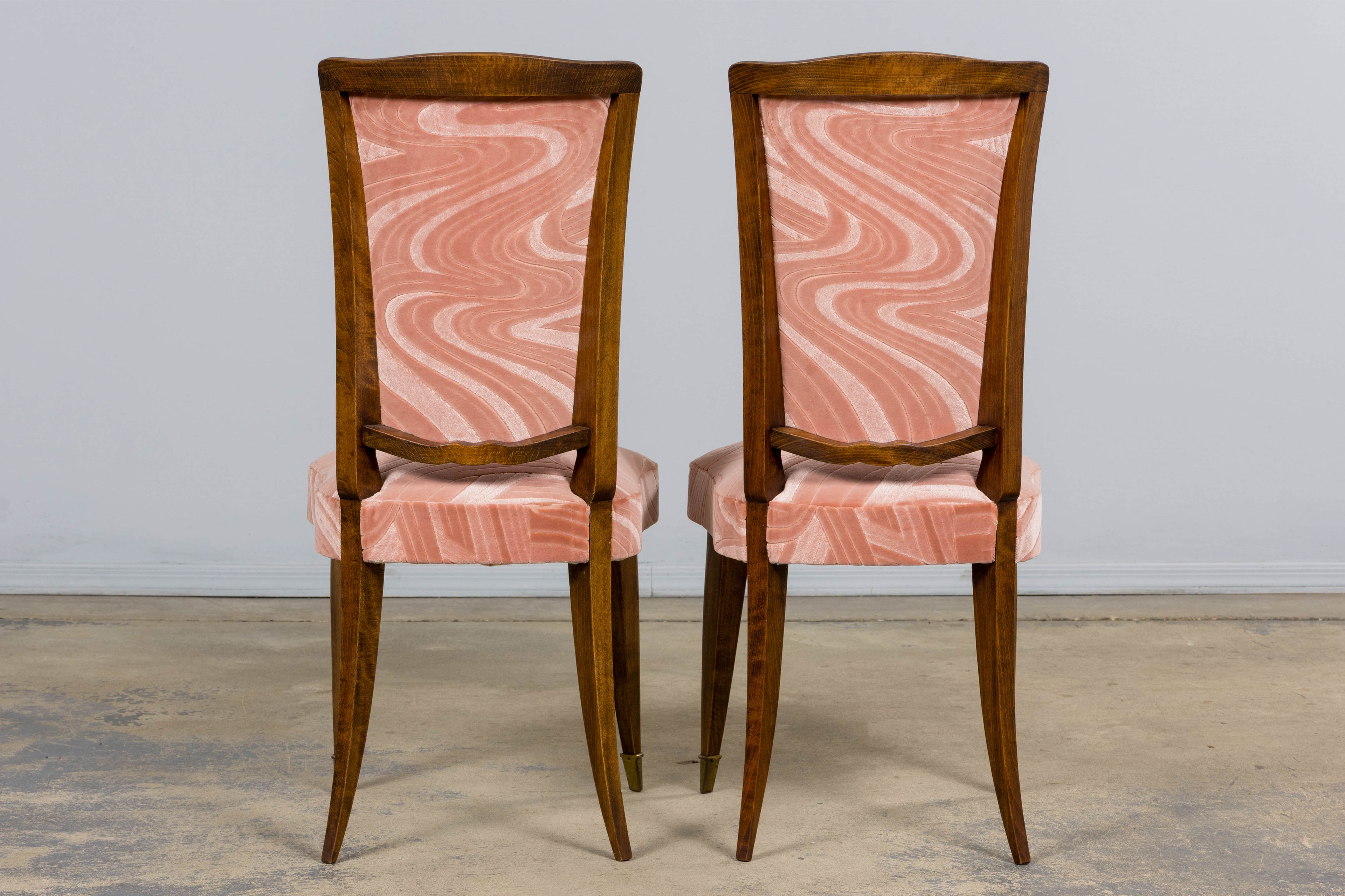 1940s French Parisian Art Deco Oak Dining Chairs in Blush Velvet - Set of 6
