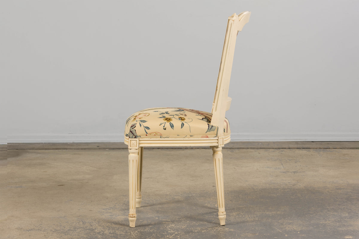 Antique French Louis XVI Style Painted Accent Side Chair in Beige Chinoiserie Fabric