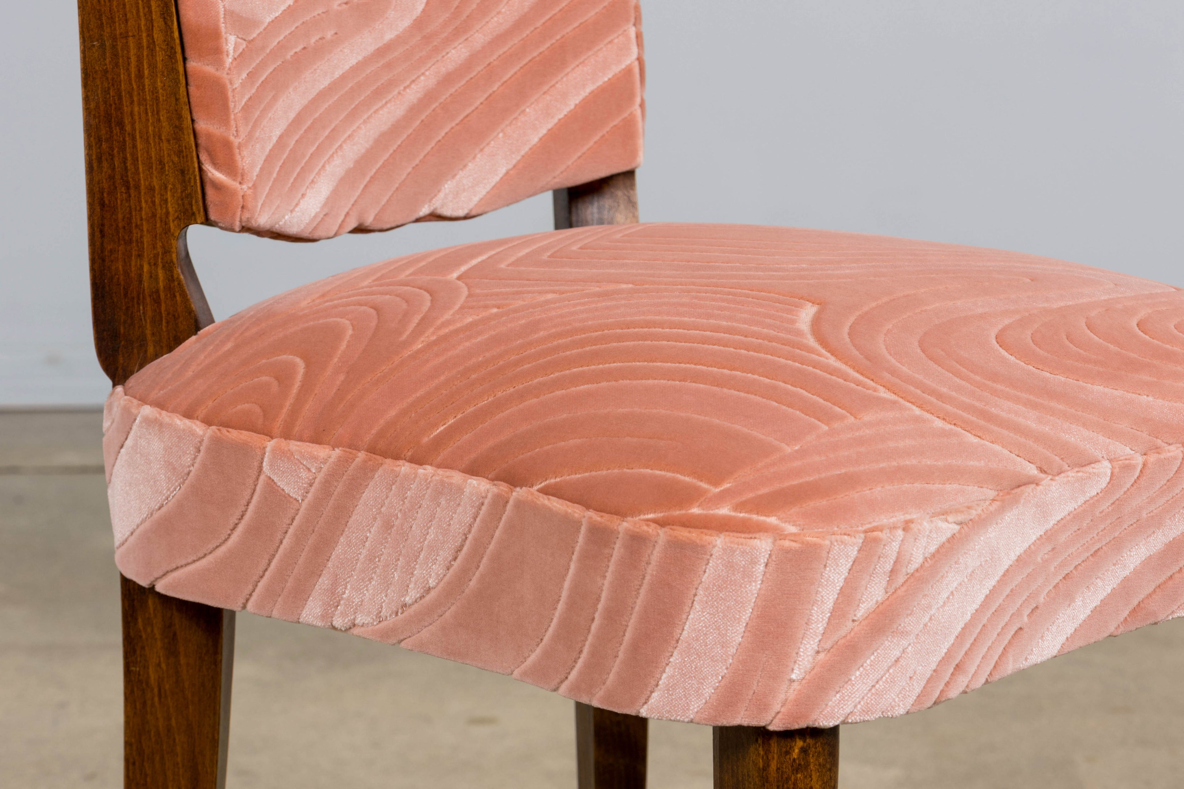 1940s French Parisian Art Deco Oak Dining Chairs in Blush Velvet - Set of 6