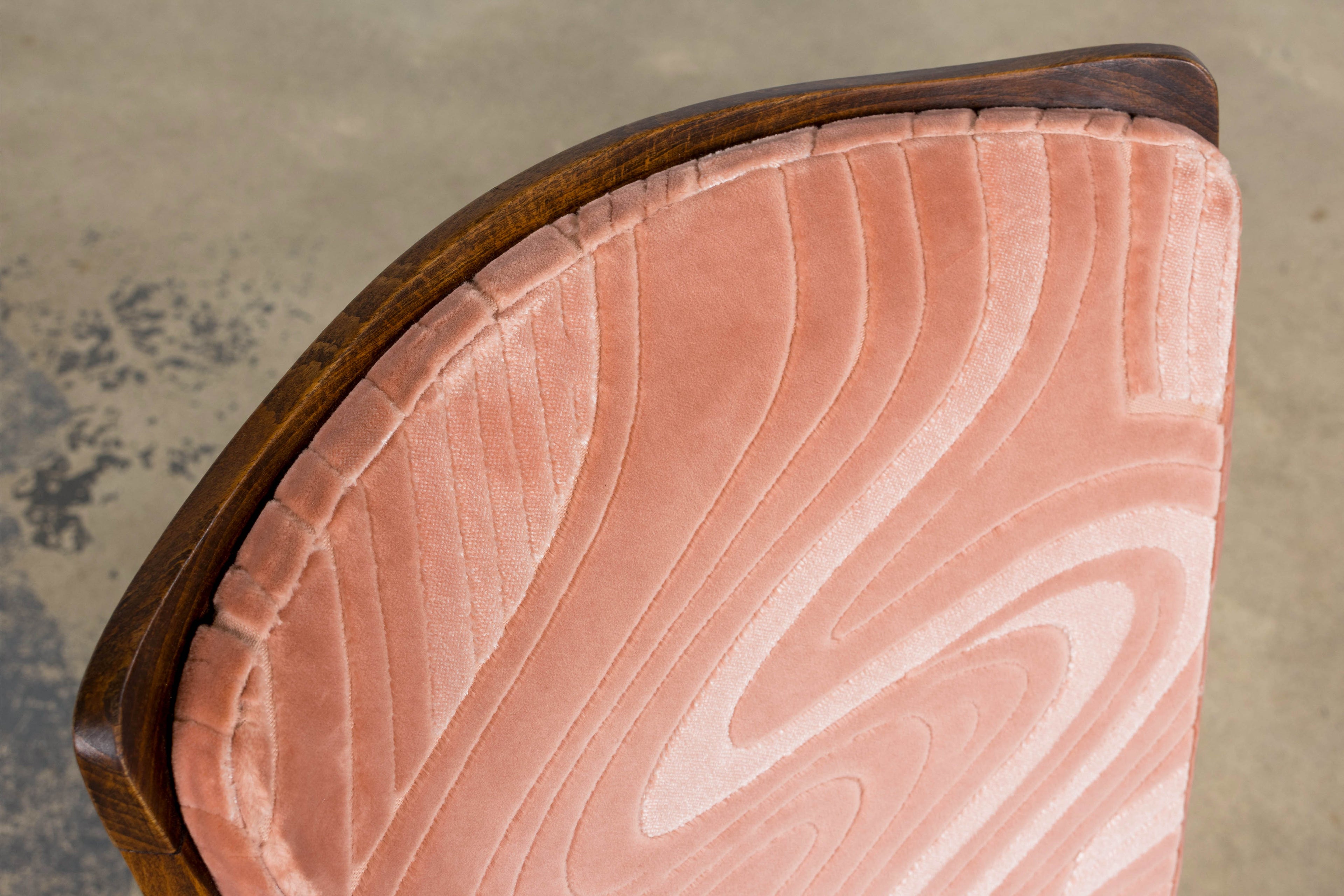 1940s French Parisian Art Deco Oak Dining Chairs in Blush Velvet - Set of 6