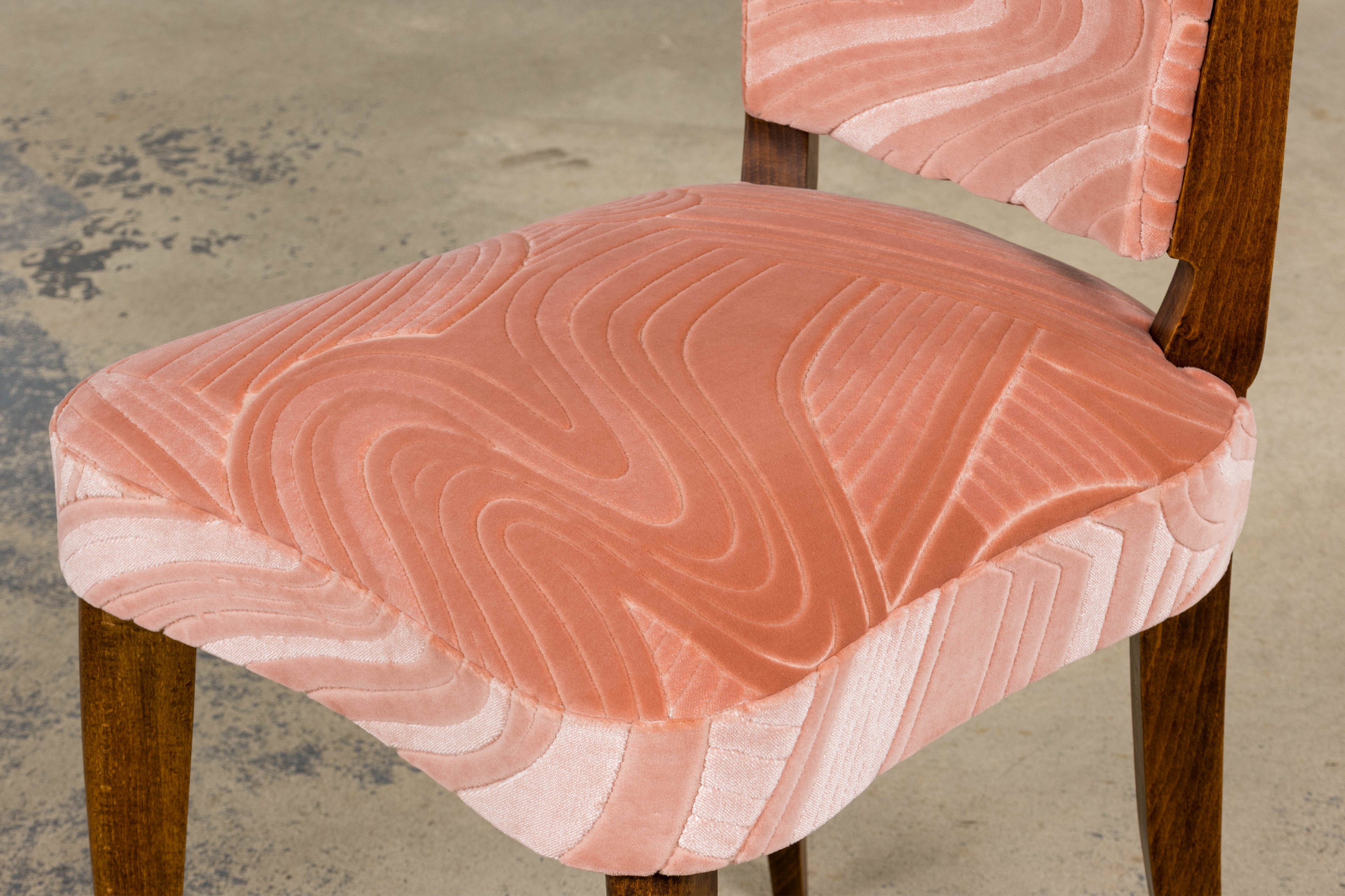 1940s French Parisian Art Deco Oak Dining Chairs in Blush Velvet - Set of 6