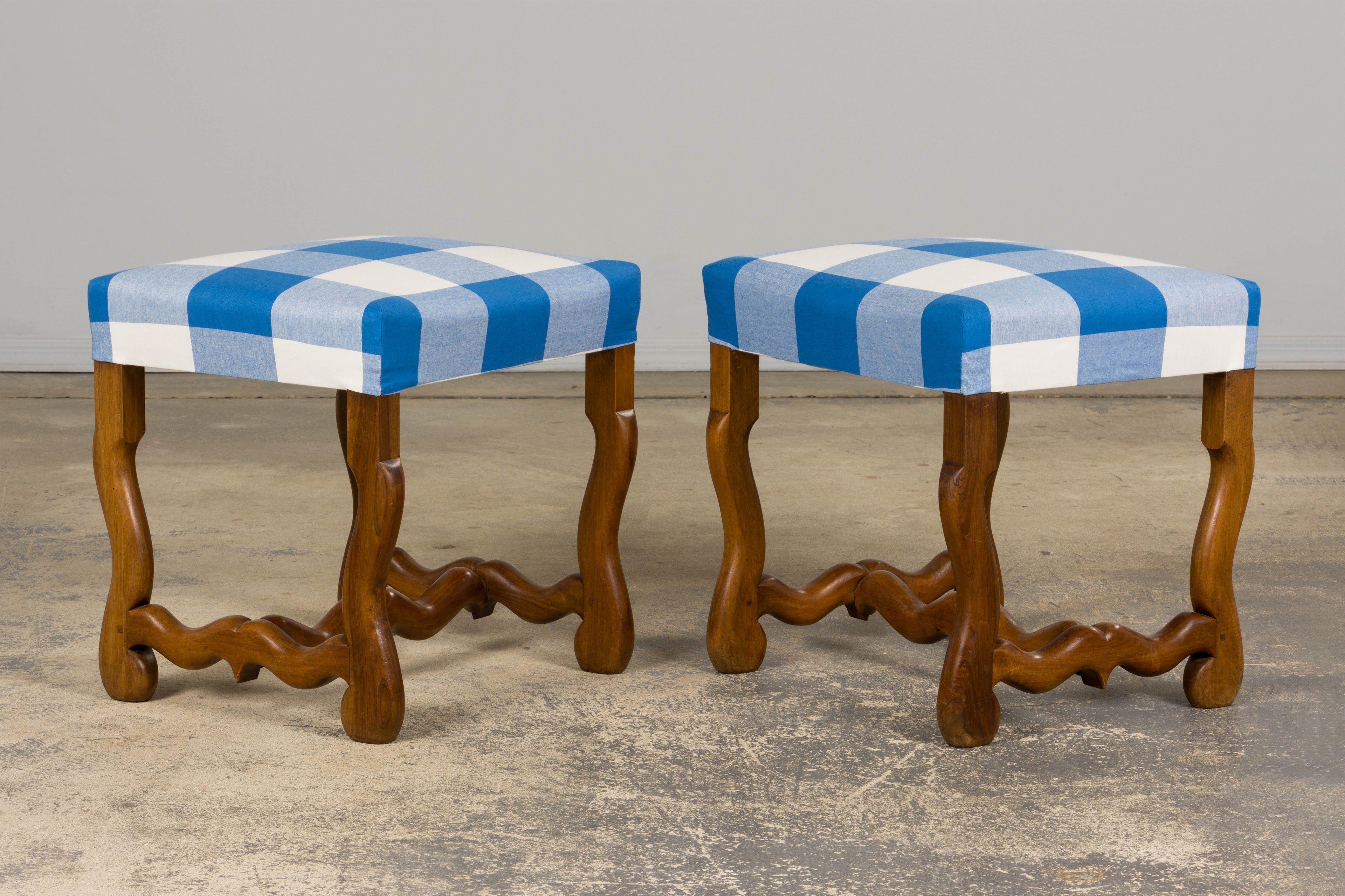 French Louis XIII Style Os De Mouton Walnut Dining Chairs W/ Tabourets in Blue Plaid - Set of 8