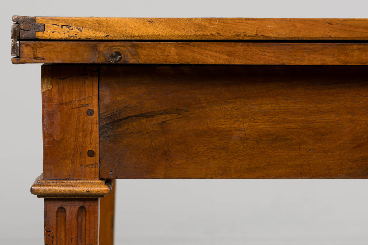 19th Century French Neoclassical Louis XVI Walnut Extendable Dining Table