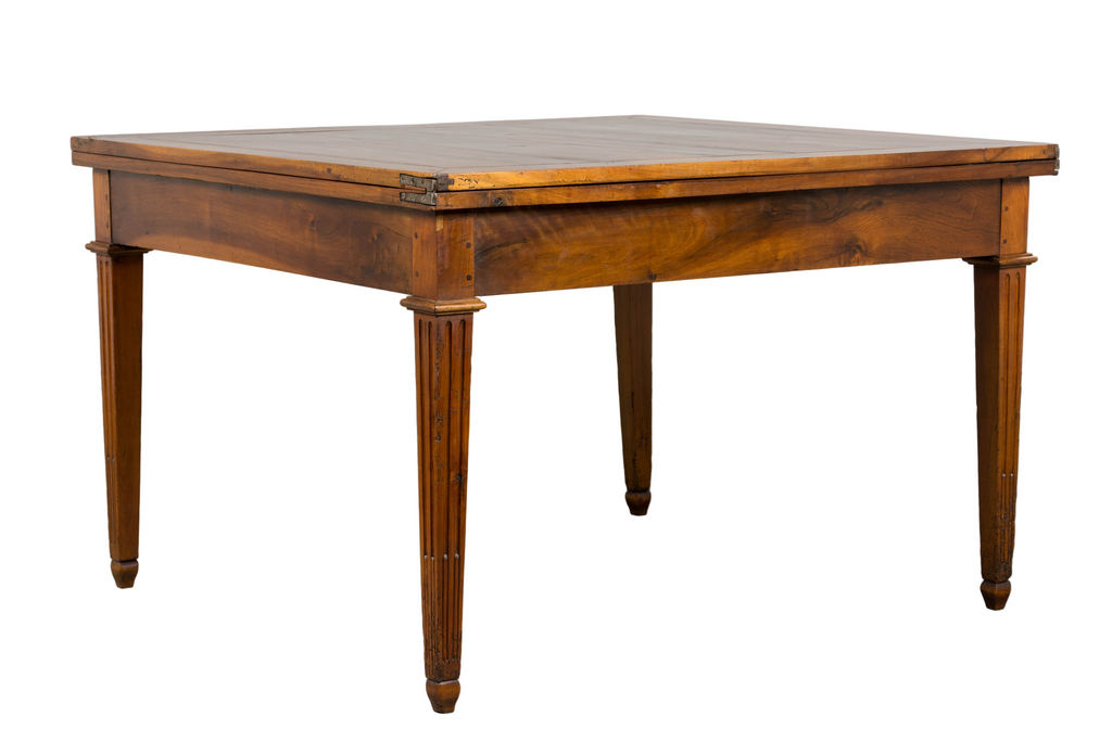 19th Century French Neoclassical Louis XVI Walnut Extendable Dining Table