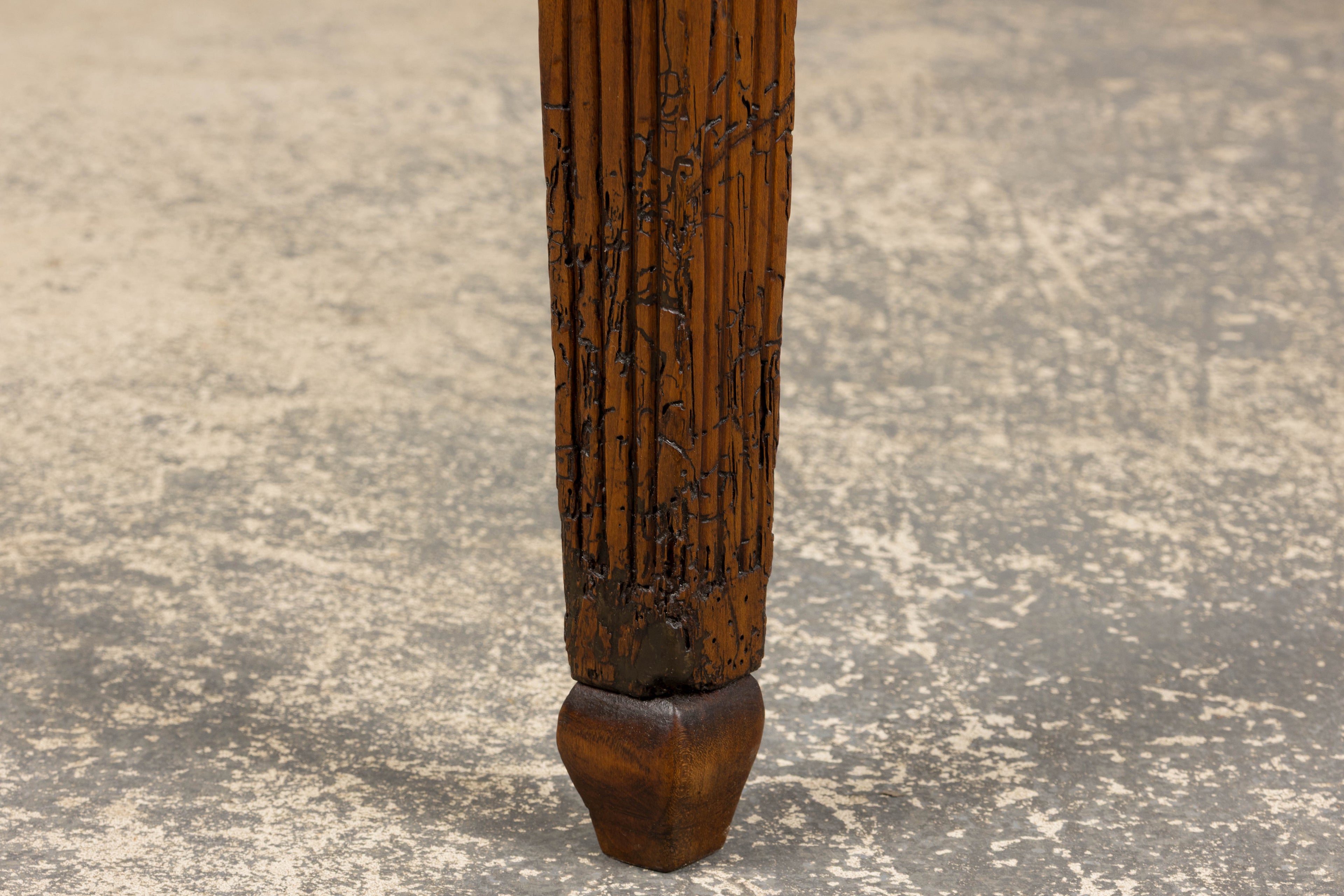 19th Century French Neoclassical Louis XVI Walnut Extendable Dining Table