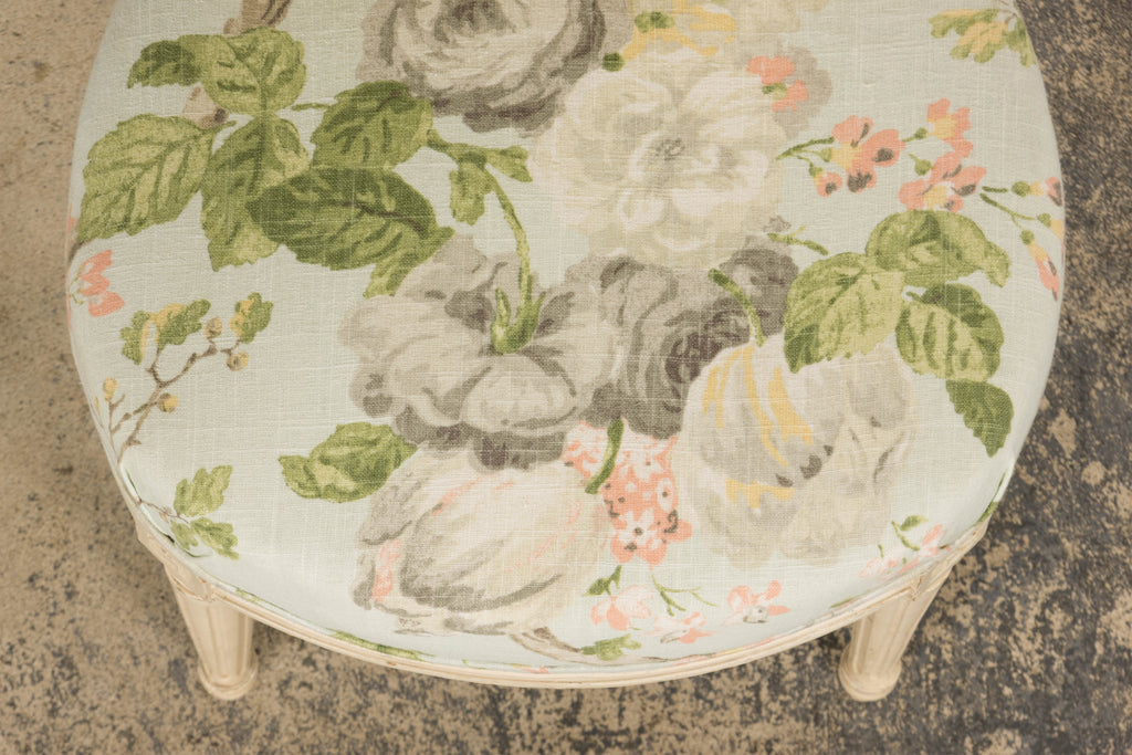 19th Century French Louis XVI Style Painted Accent Chair in Floral Linen