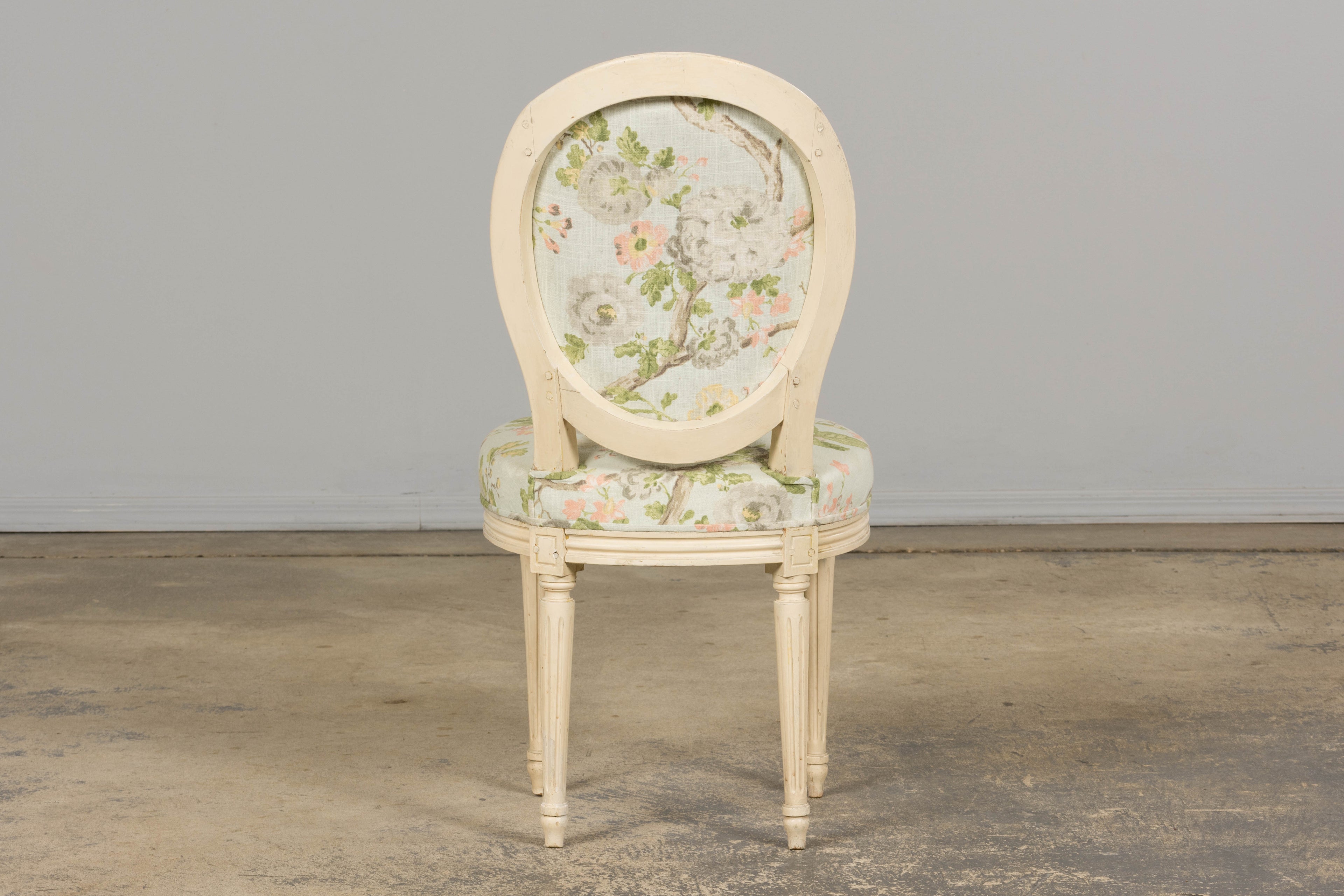 19th Century French Louis XVI Style Painted Accent Chair in Floral Linen
