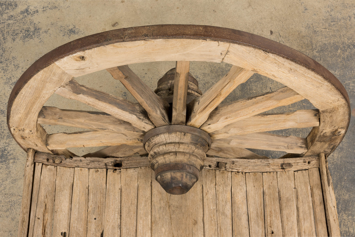 Early 19th Century Country French Farmhouse Oak Outdoor Wagon Wheel Bench