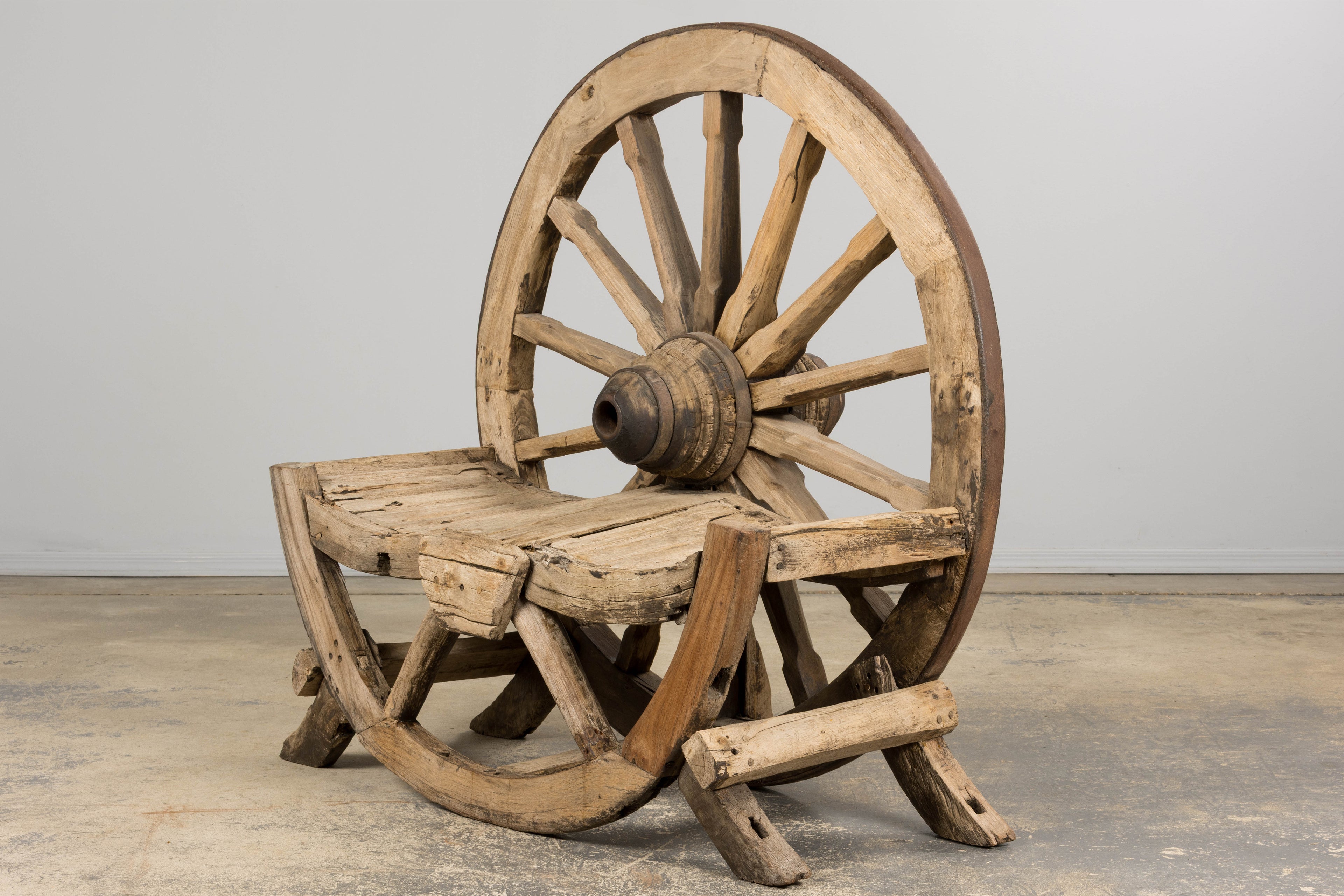 Early 19th Century Country French Farmhouse Oak Outdoor Wagon Wheel Bench