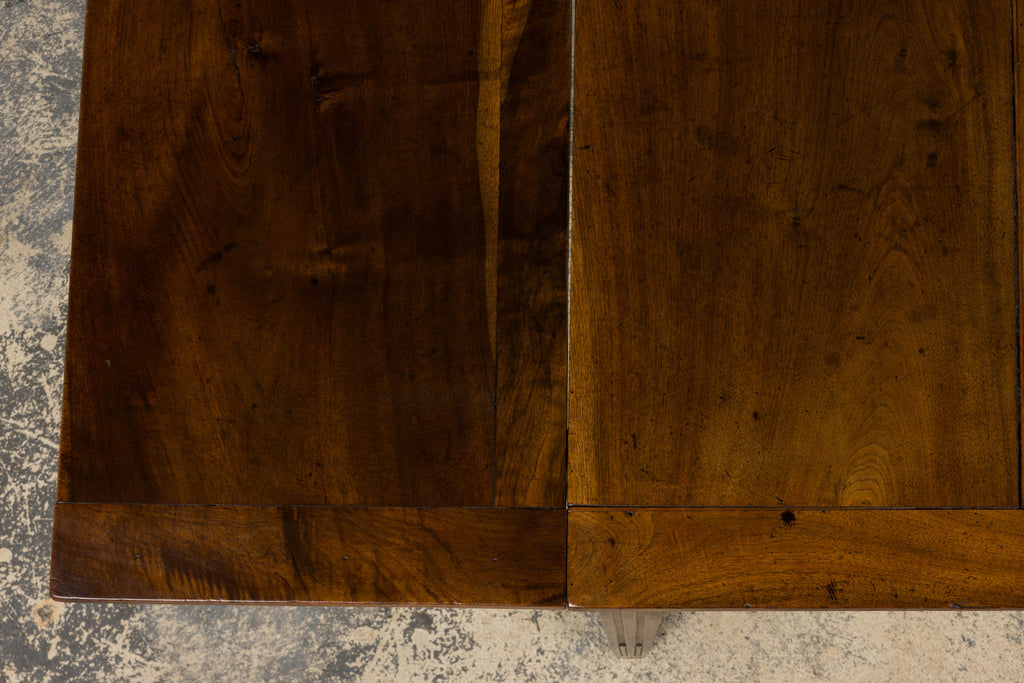 19th Century French Neoclassical Louis XVI Walnut Extending Dining Table