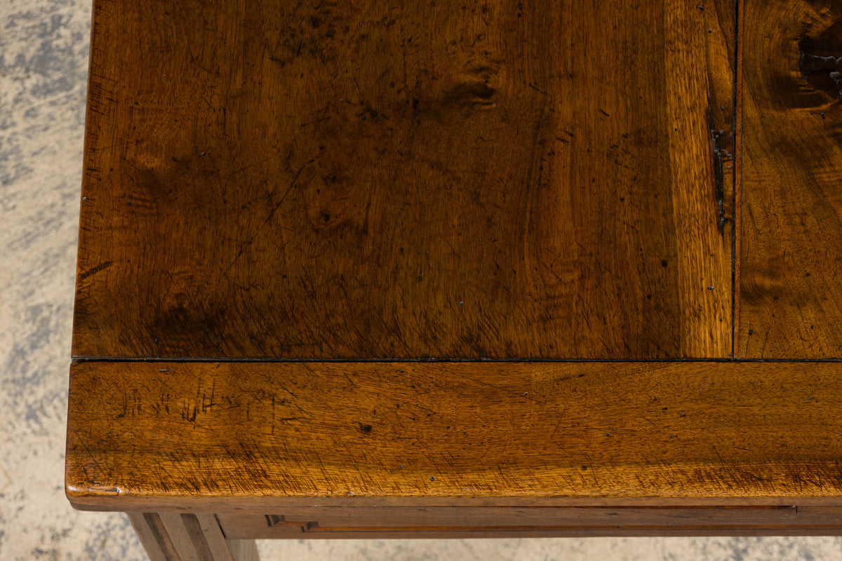 19th Century French Neoclassical Louis XVI Walnut Extending Dining Table
