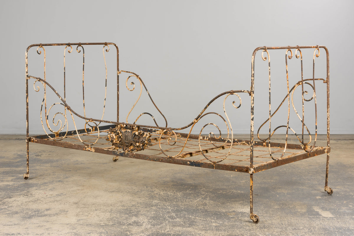 19th Century French Napoleon III Wrought Iron Painted Outdoor Daybed