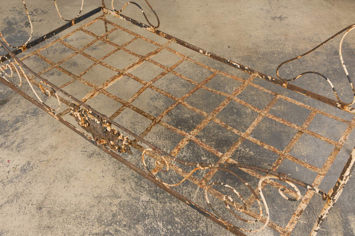 19th Century French Napoleon III Wrought Iron Painted Outdoor Daybed