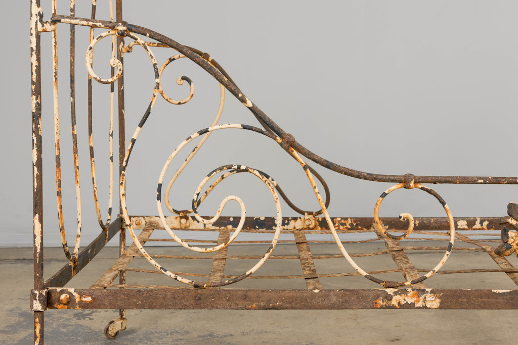 19th Century French Napoleon III Wrought Iron Painted Outdoor Daybed