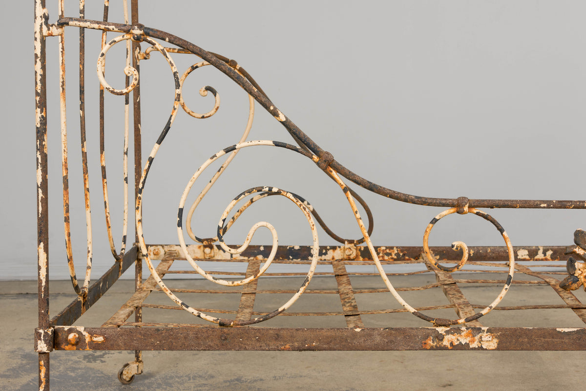 19th Century French Napoleon III Wrought Iron Painted Outdoor Daybed