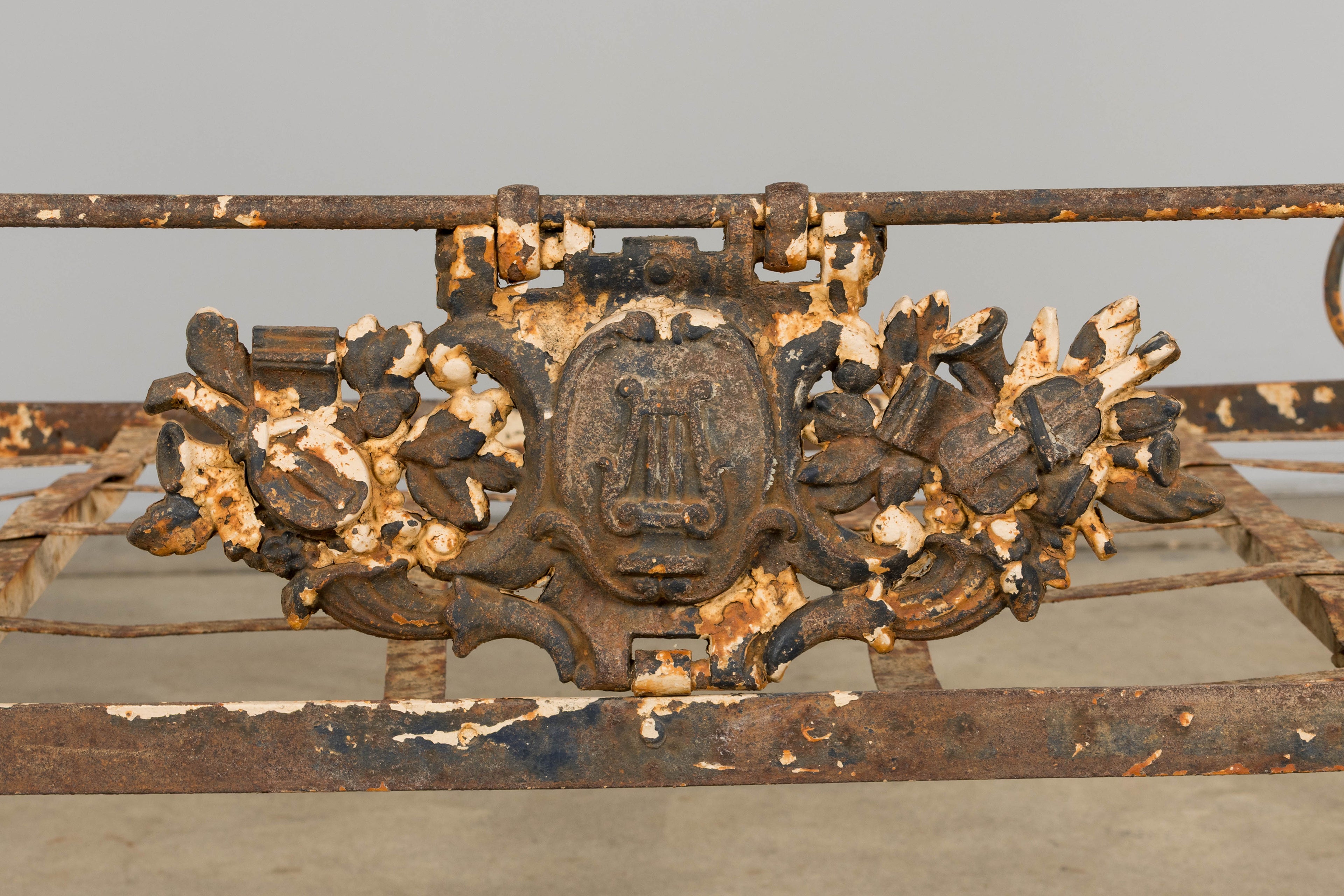 19th Century French Napoleon III Wrought Iron Painted Outdoor Daybed