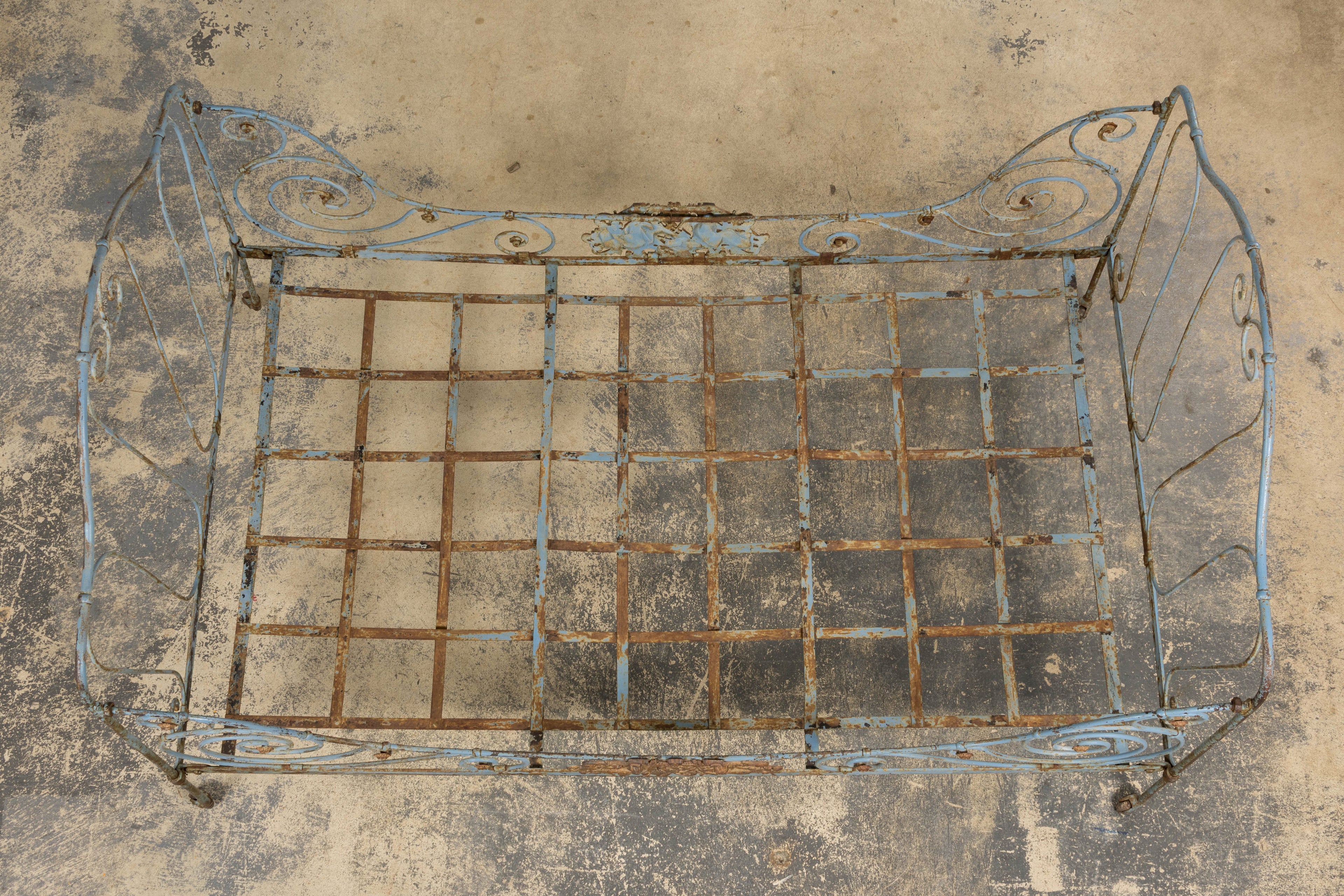 19th Century French Napoleon III Wrought Iron Painted Blue Outdoor Daybed