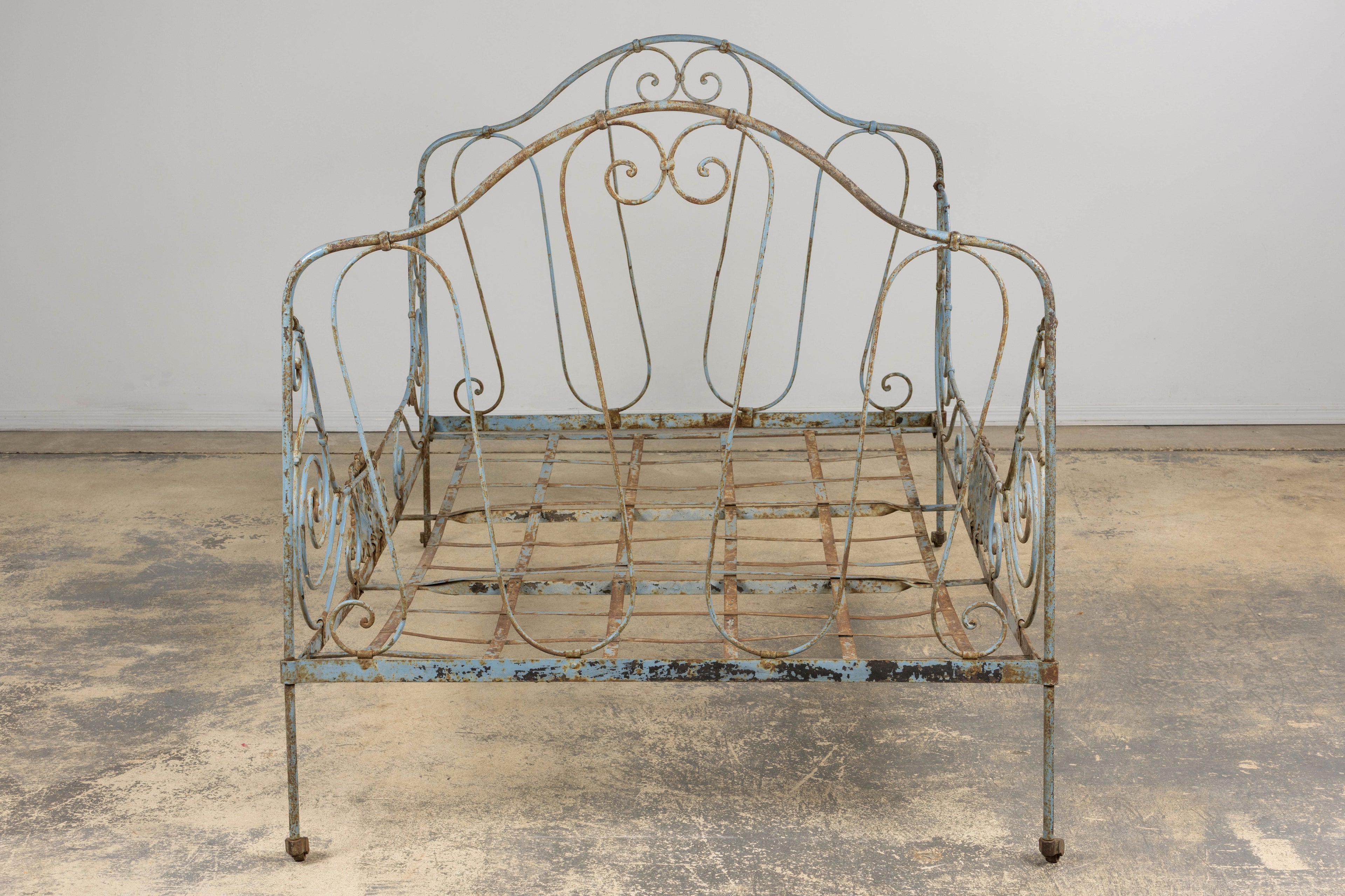 19th Century French Napoleon III Wrought Iron Painted Blue Outdoor Daybed