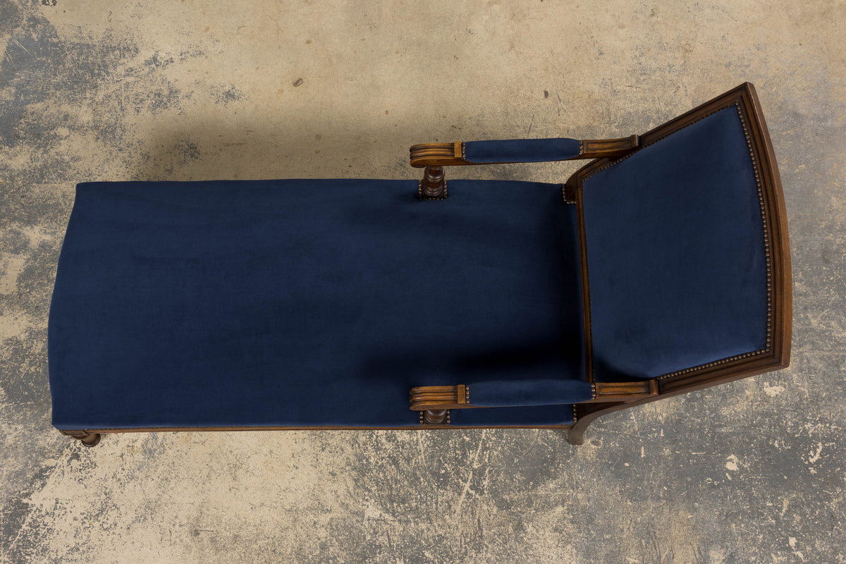 19th Century French Napoleon III Walnut Chaise Lounge in Blue Velvet