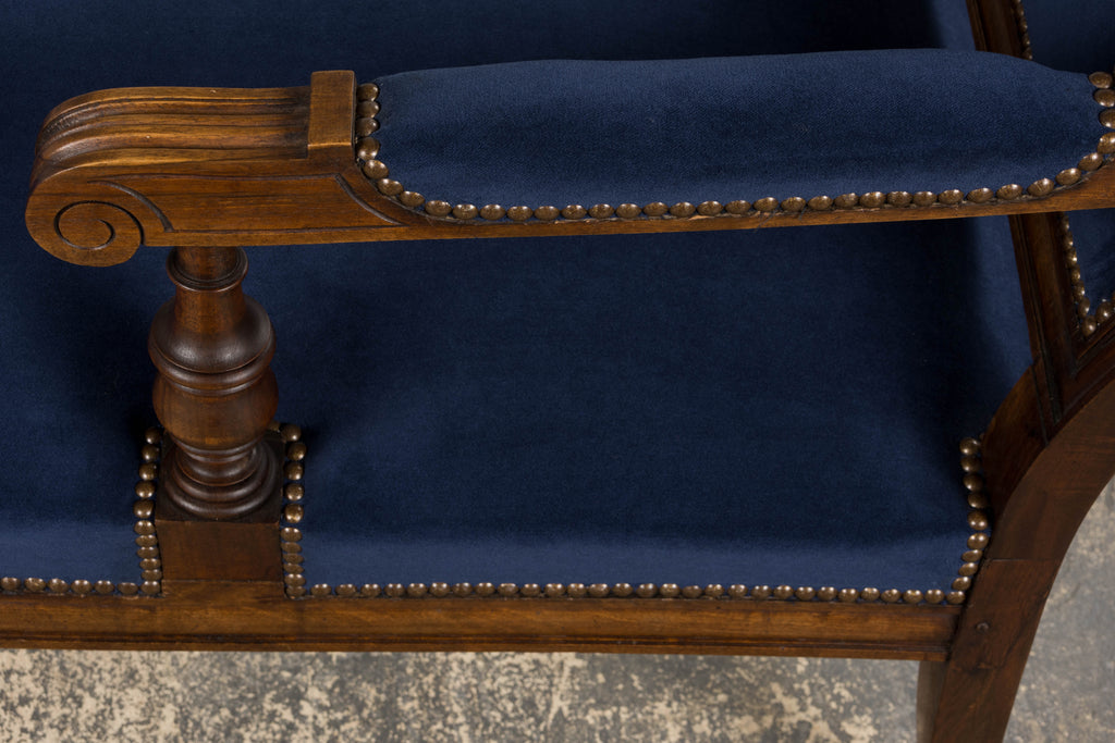 19th Century French Napoleon III Walnut Chaise Lounge in Blue Velvet