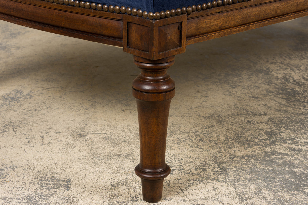 19th Century French Napoleon III Walnut Chaise Lounge in Blue Velvet