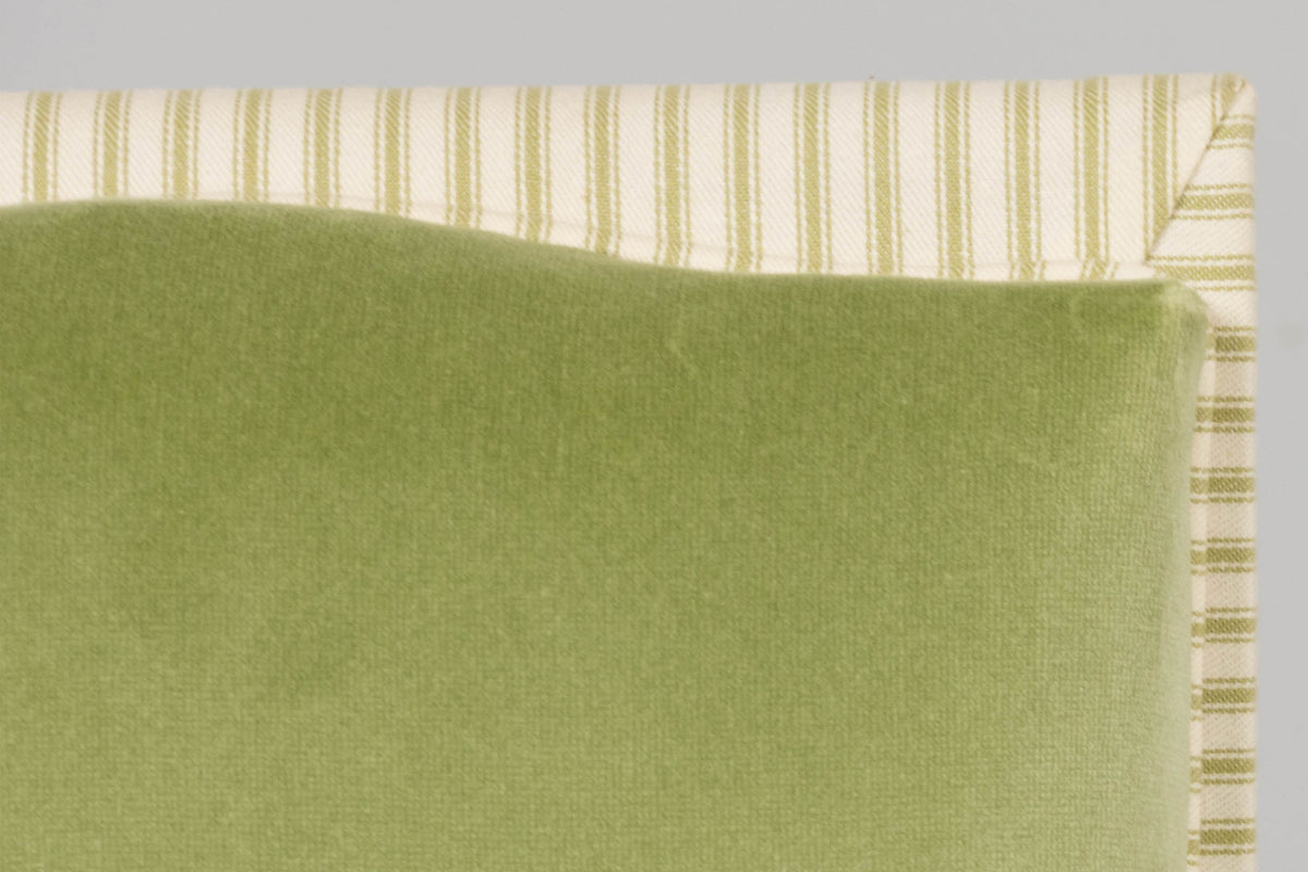 1930s French Art Deco Maple Dining Chairs in Sage Green Velvet - Set of 6