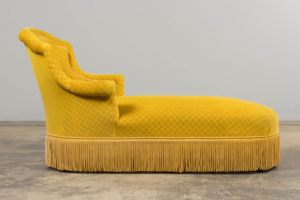 19th Century French Napoleon III Chaise Lounge in Golden Yellow Velvet