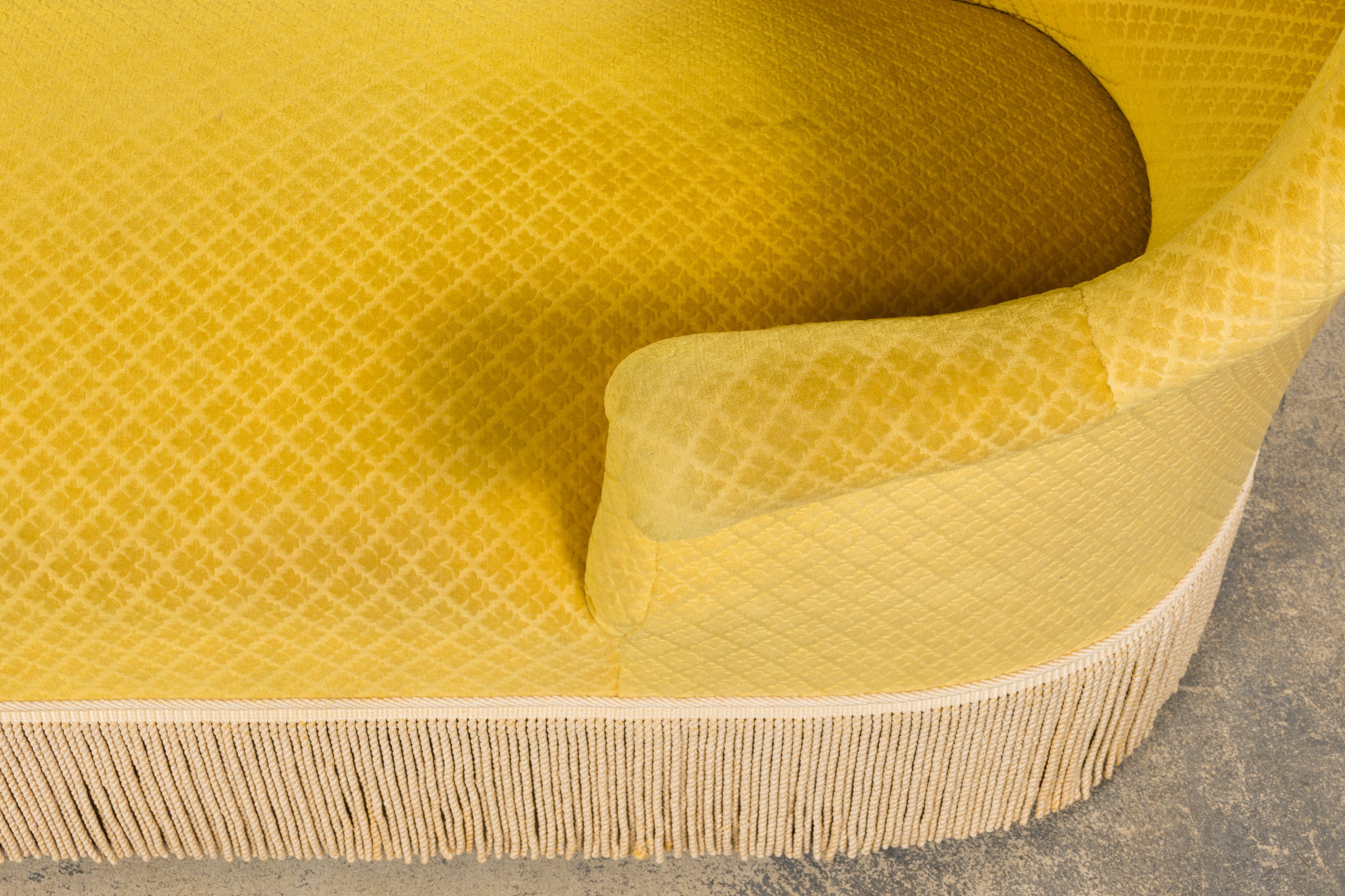 19th Century French Napoleon III Chaise Lounge in Golden Yellow Velvet