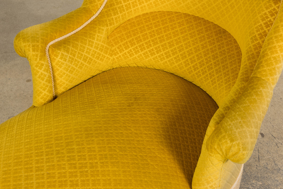 19th Century French Napoleon III Chaise Lounge in Golden Yellow Velvet