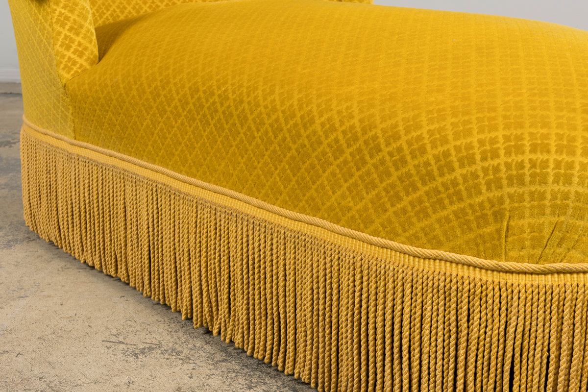 19th Century French Napoleon III Chaise Lounge in Golden Yellow Velvet