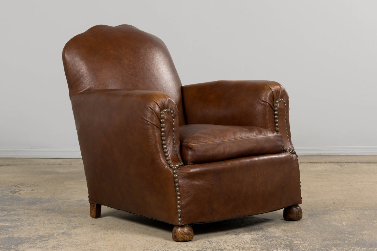 1930s French Art Deco Scalloped Back Club Chairs in Cognac Leather - A Pair